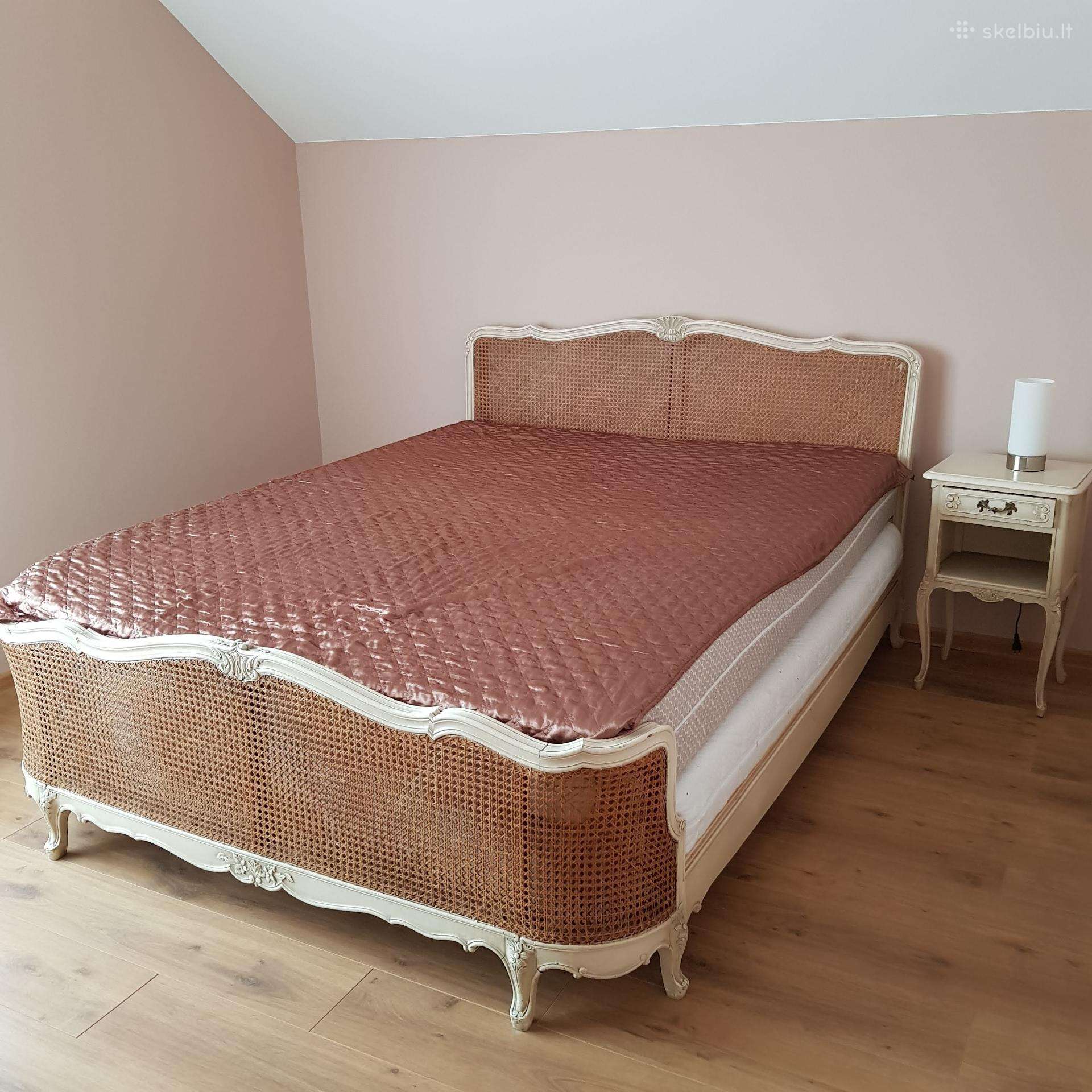 Provanso stiliaus lova 160x200