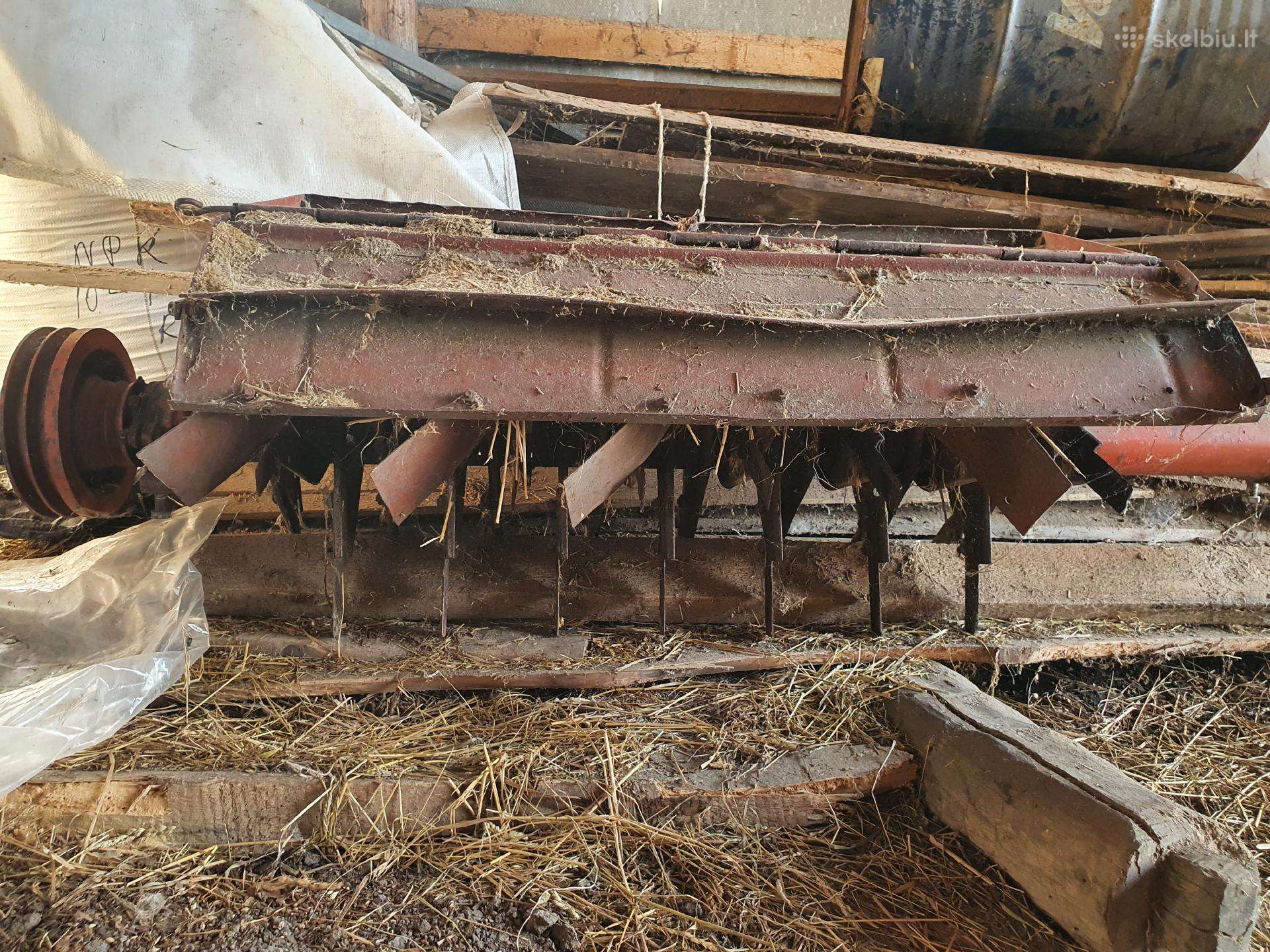 Smulkintuvas, Niva kombaino dalys, dirzai