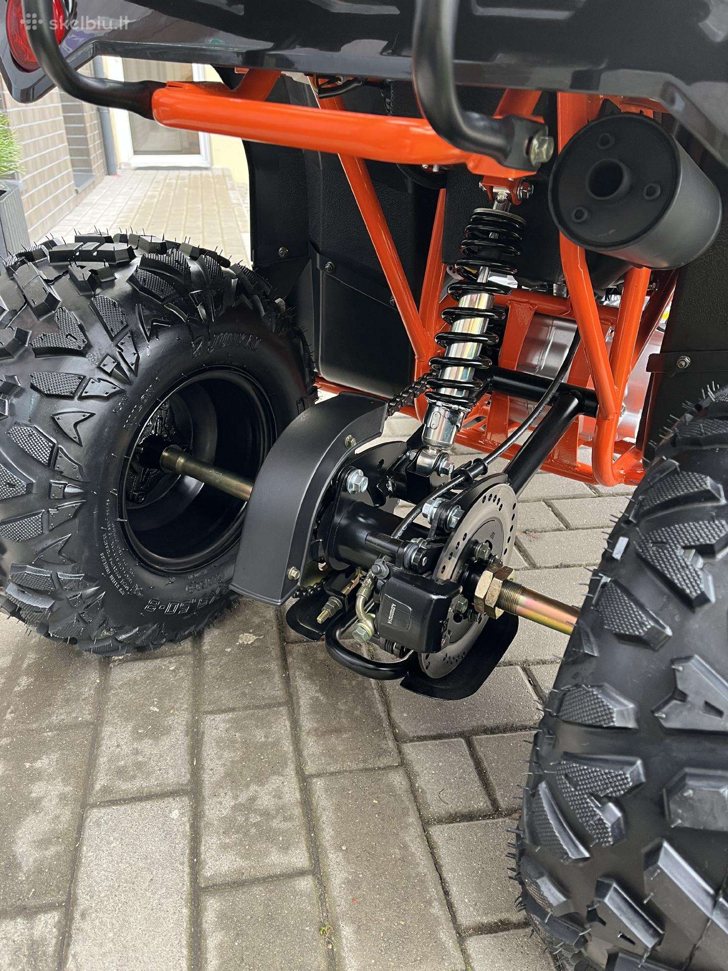 KAYO AU125 125cc, keturračiai