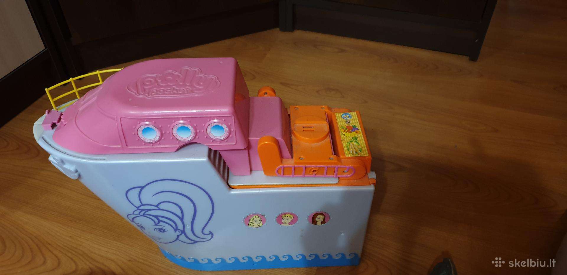 Poly pocket laivas