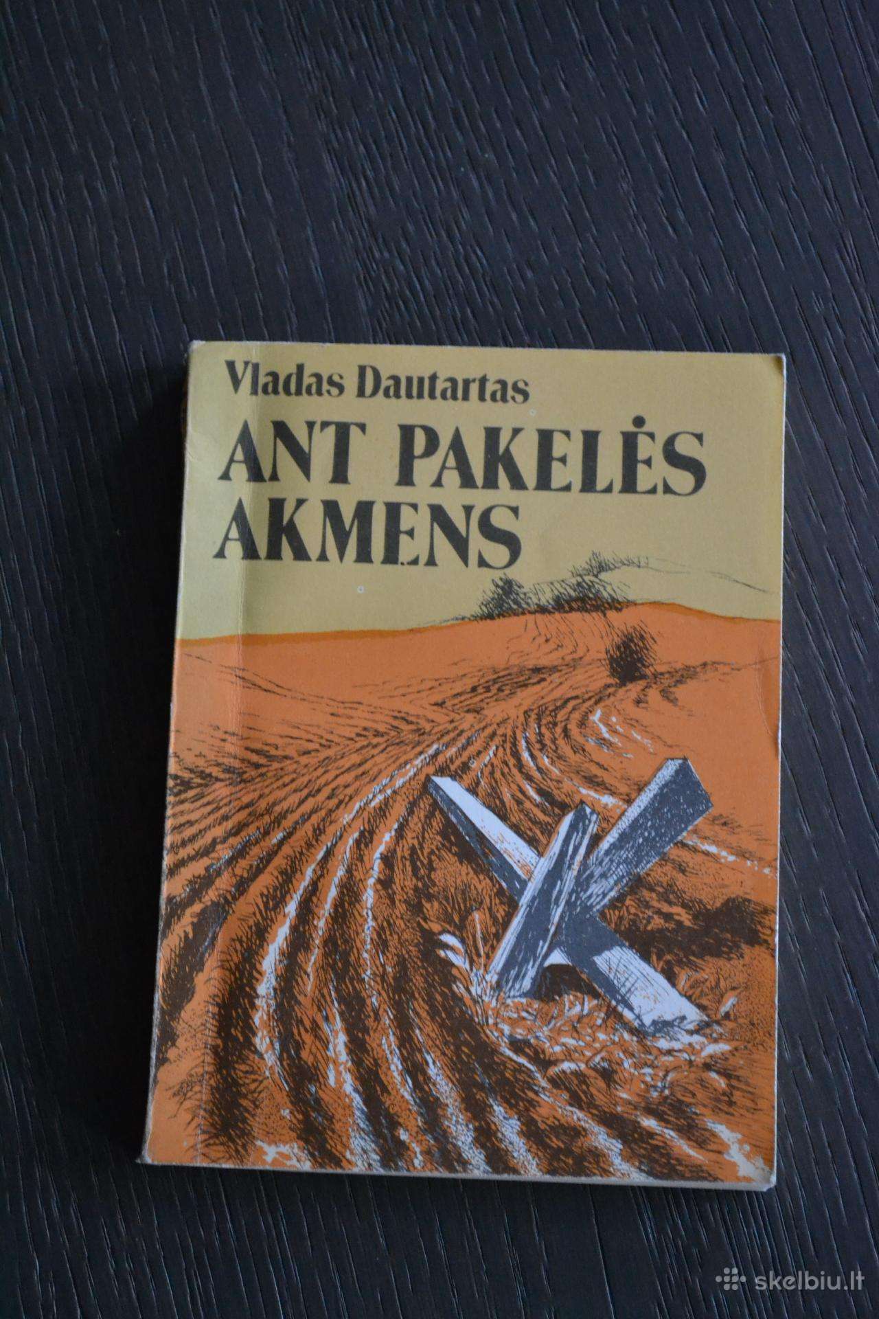 Vladas Dautartas Ant pakelės akmens