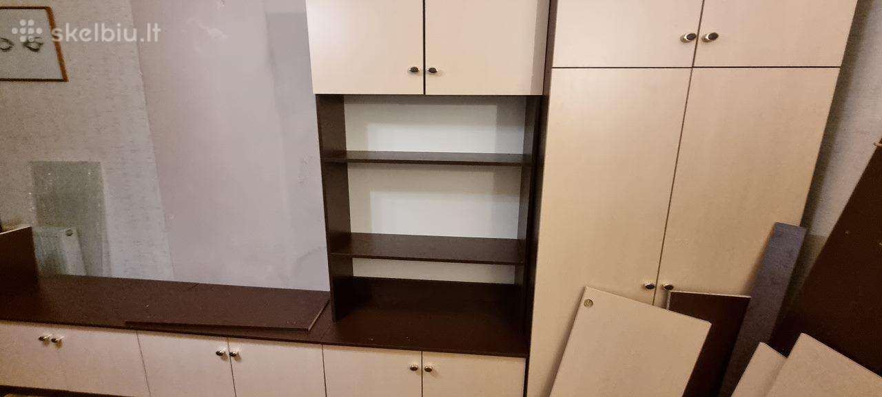 Kroveju paslaugos - Krovimo Darbai - Perkraustymas