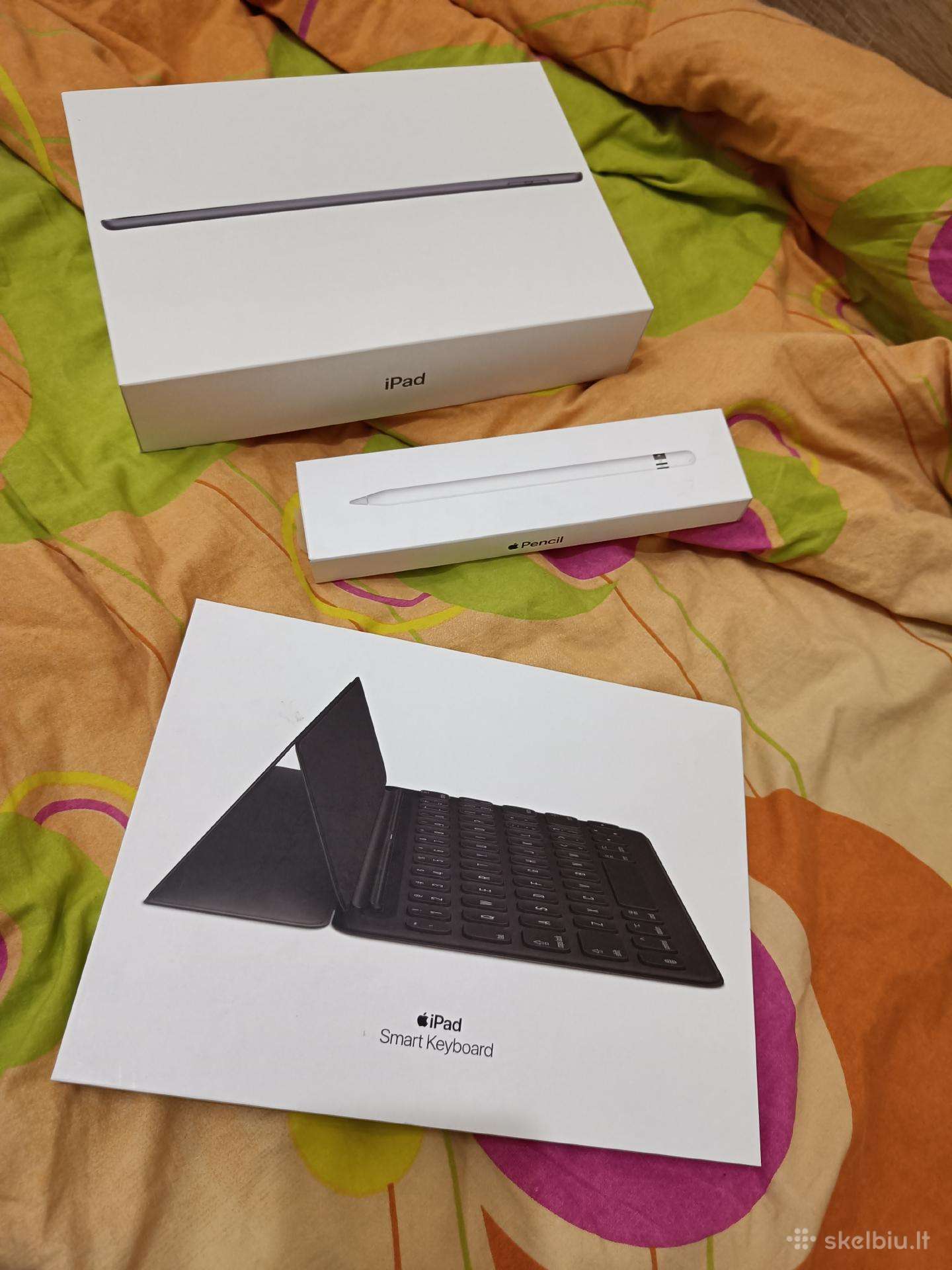 ipad smart keyboard apple pencil