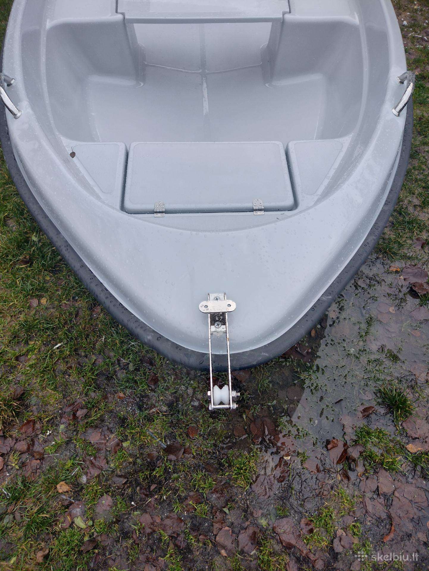 Lenkiją, plastic boats