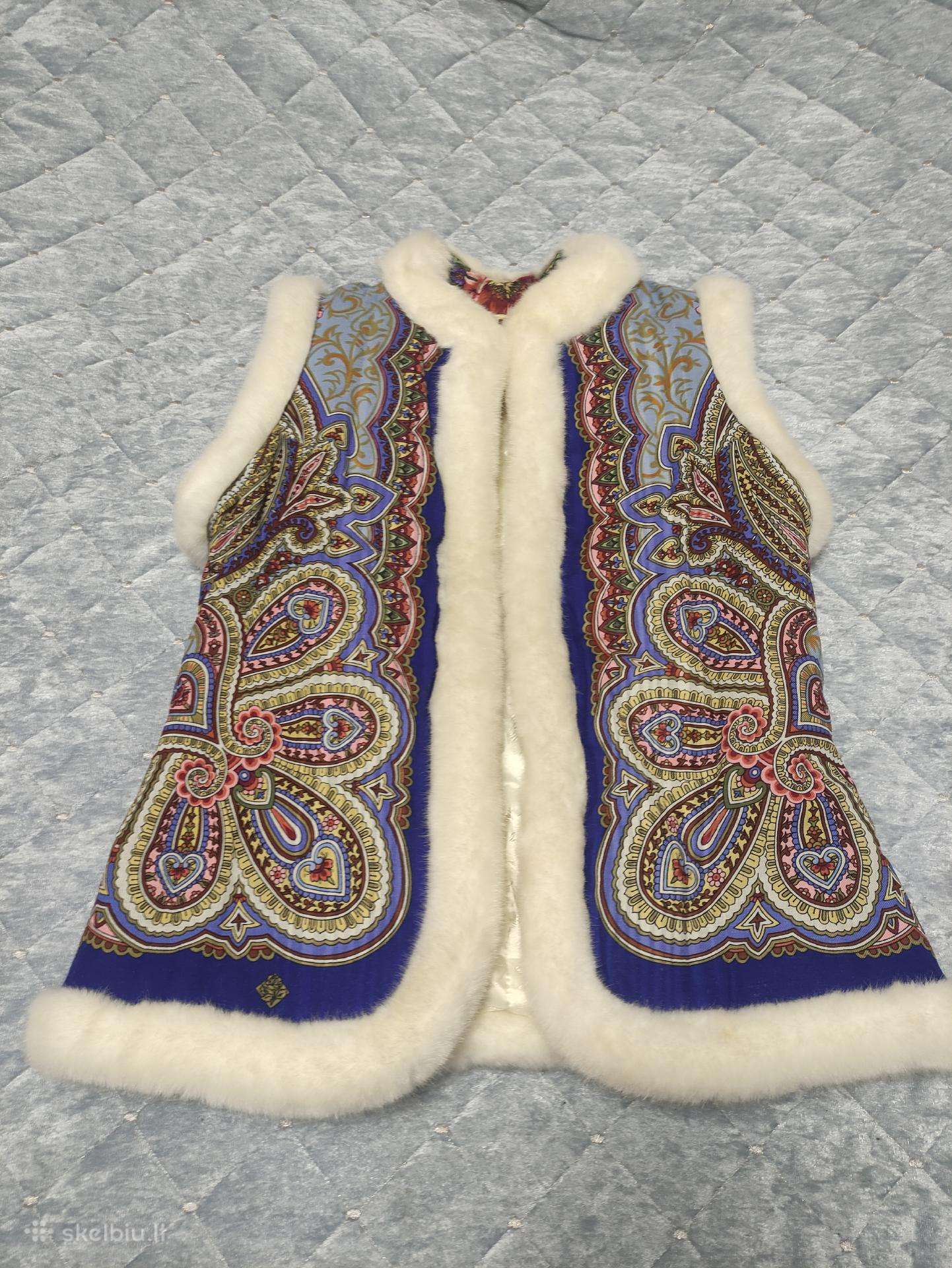 Ukrainietiškų raštų labai šilta liemenė