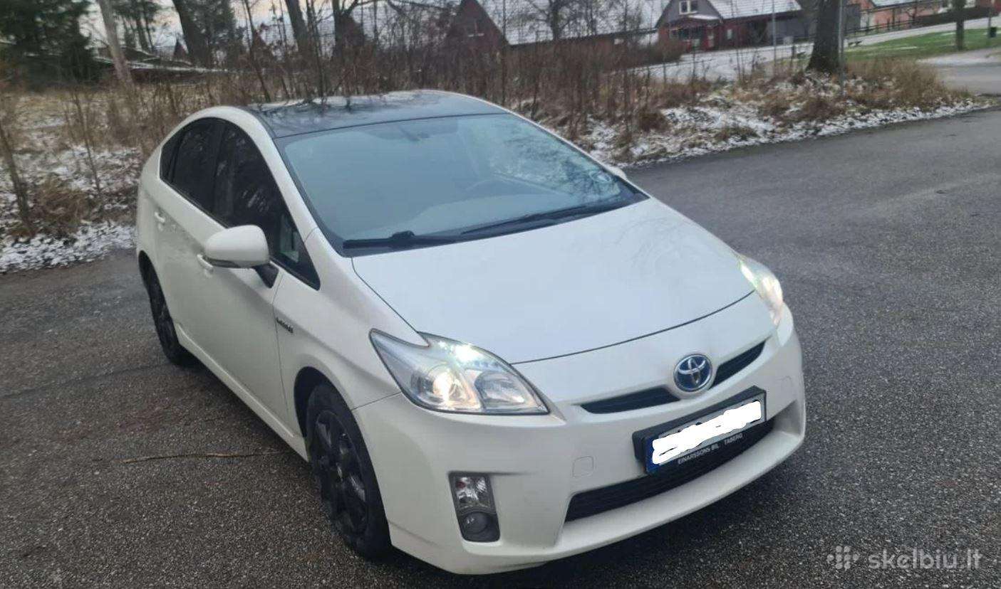 Toyota Prius, Хэтчбек