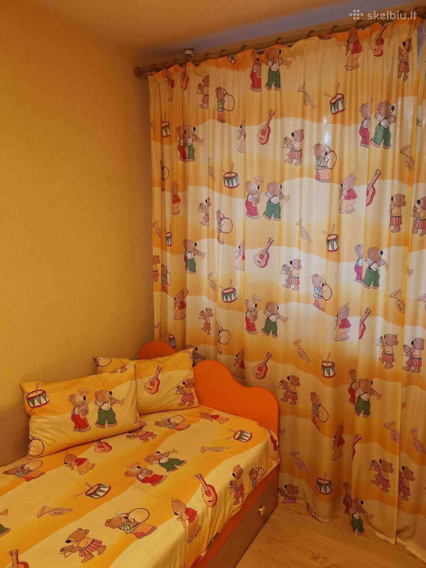 Užuolaidos ir lovatiesės vaikų kambariui