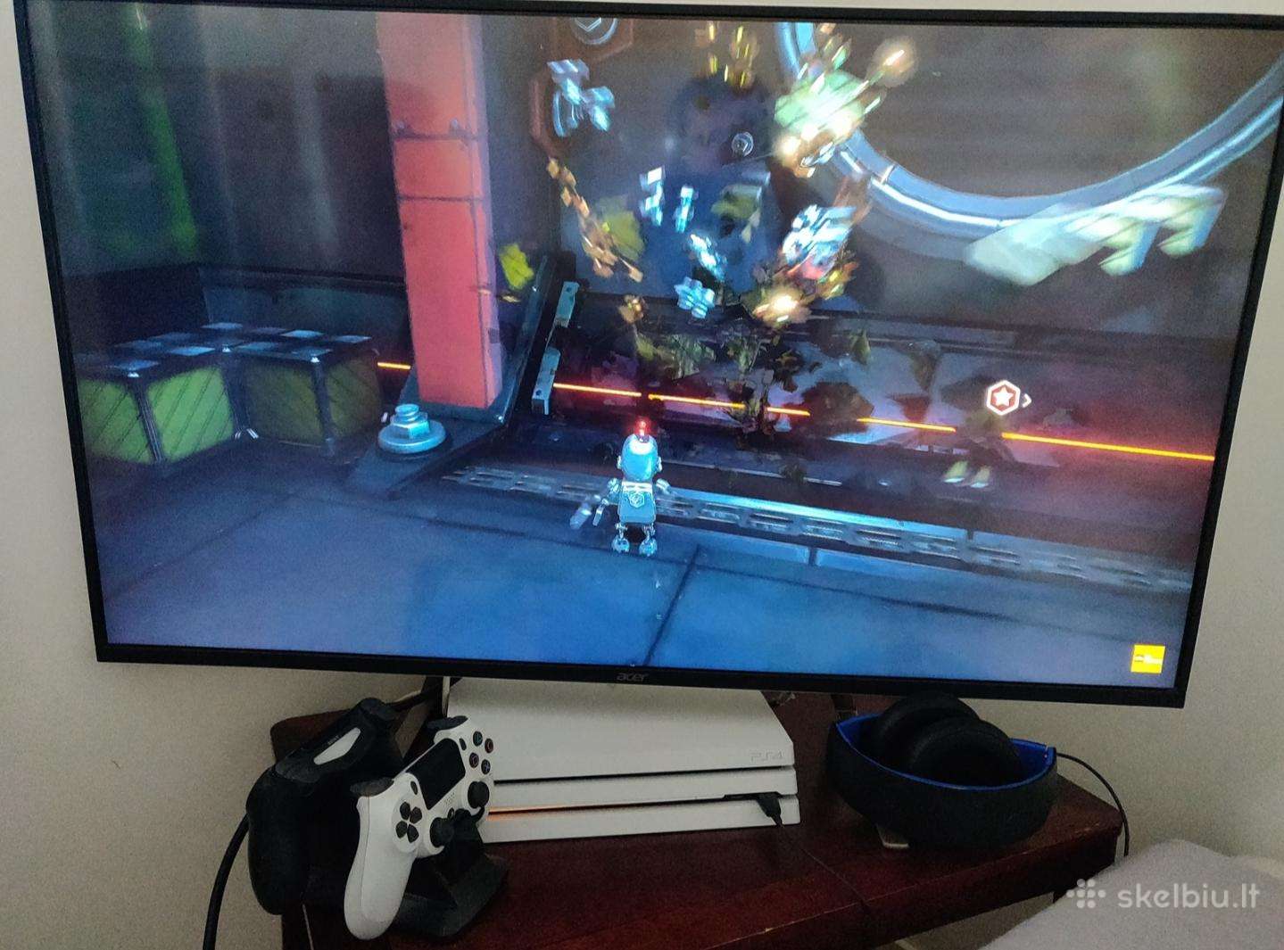 Playstation 4 pro + 43" 4k Hdr monitorius, priedai