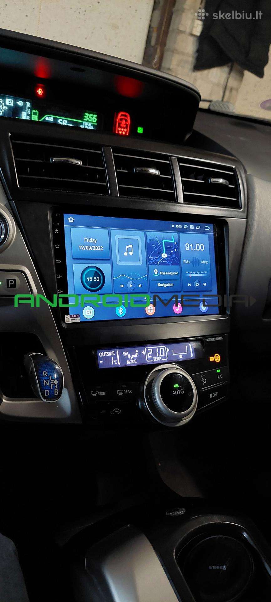 Toyota Prius Plus multimedijos / multimedia