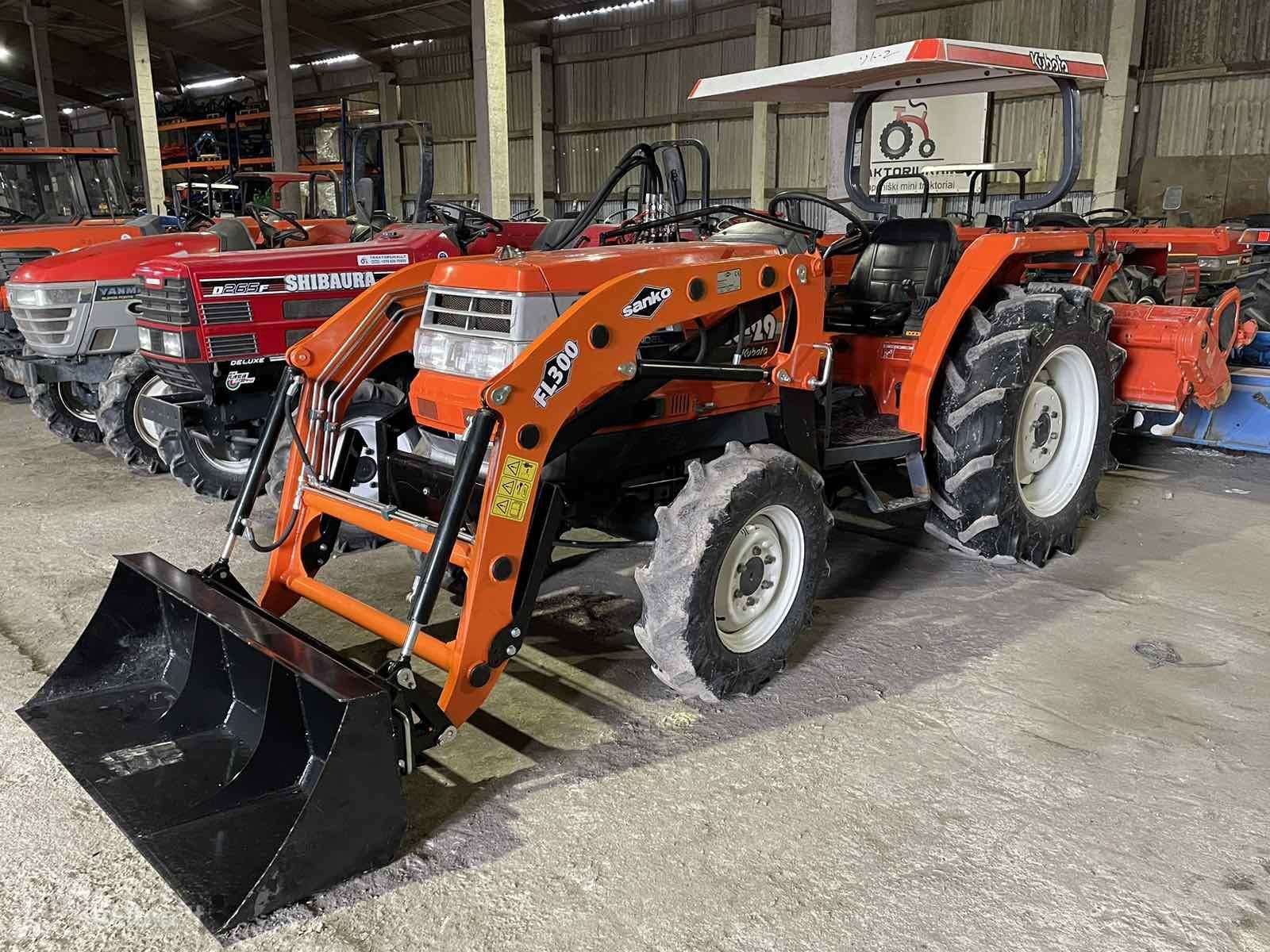 Kubota, tractors