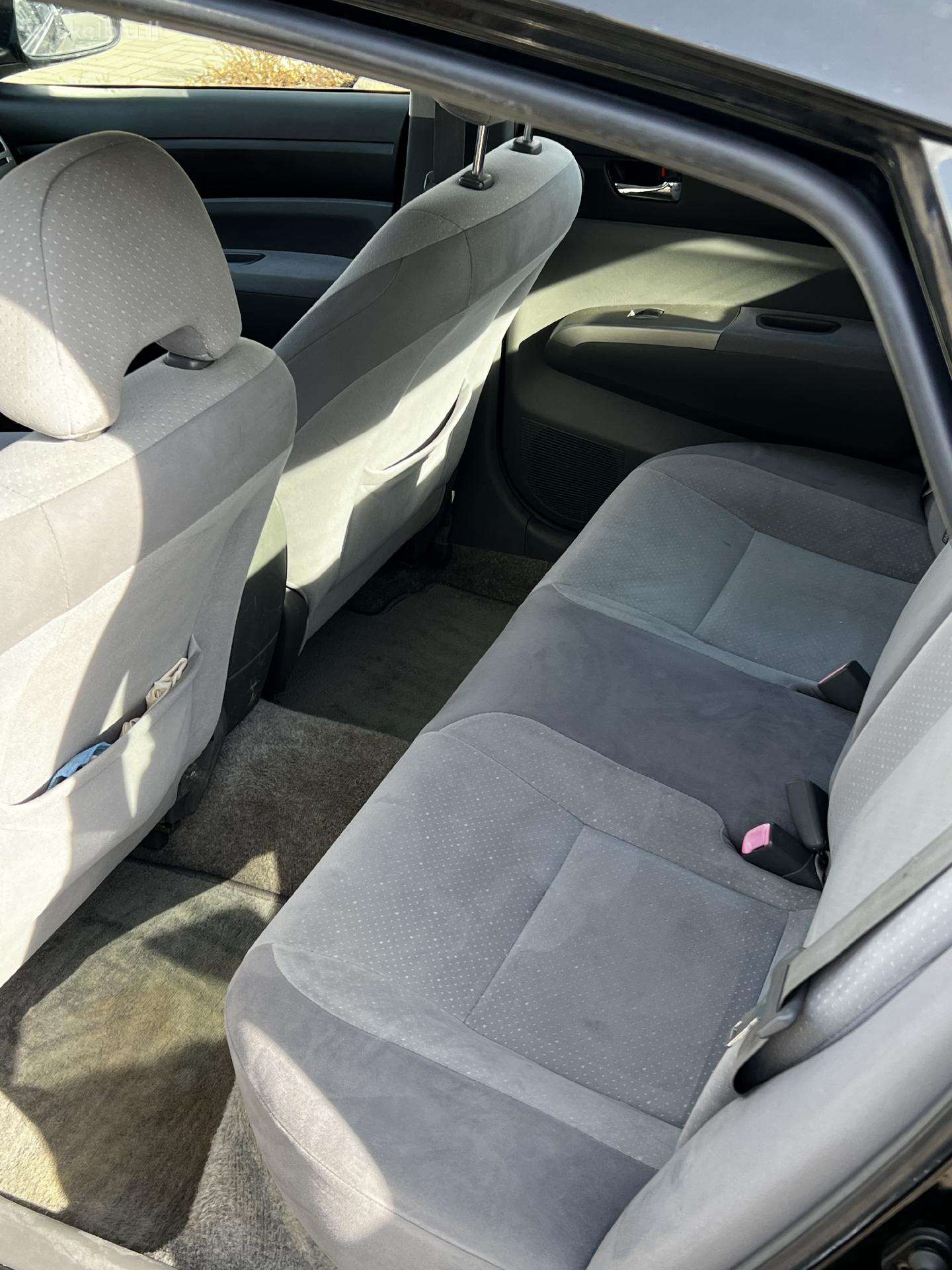 Toyota Prius, Хэтчбек