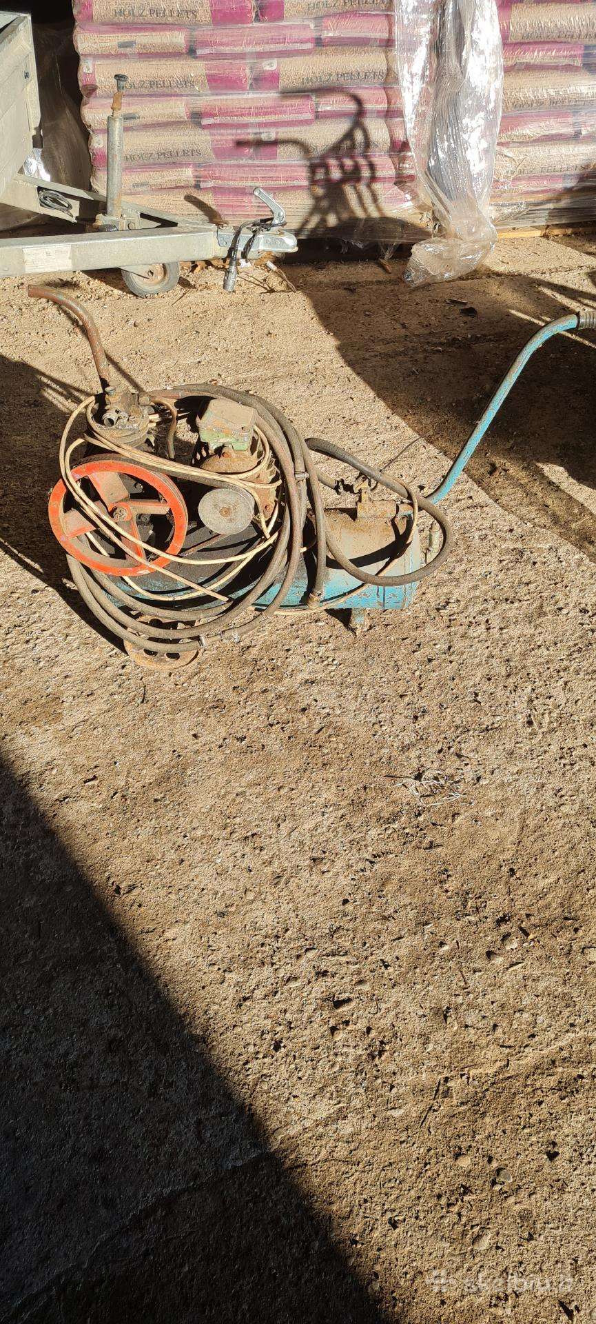 Acros, scrapers, scrubbers