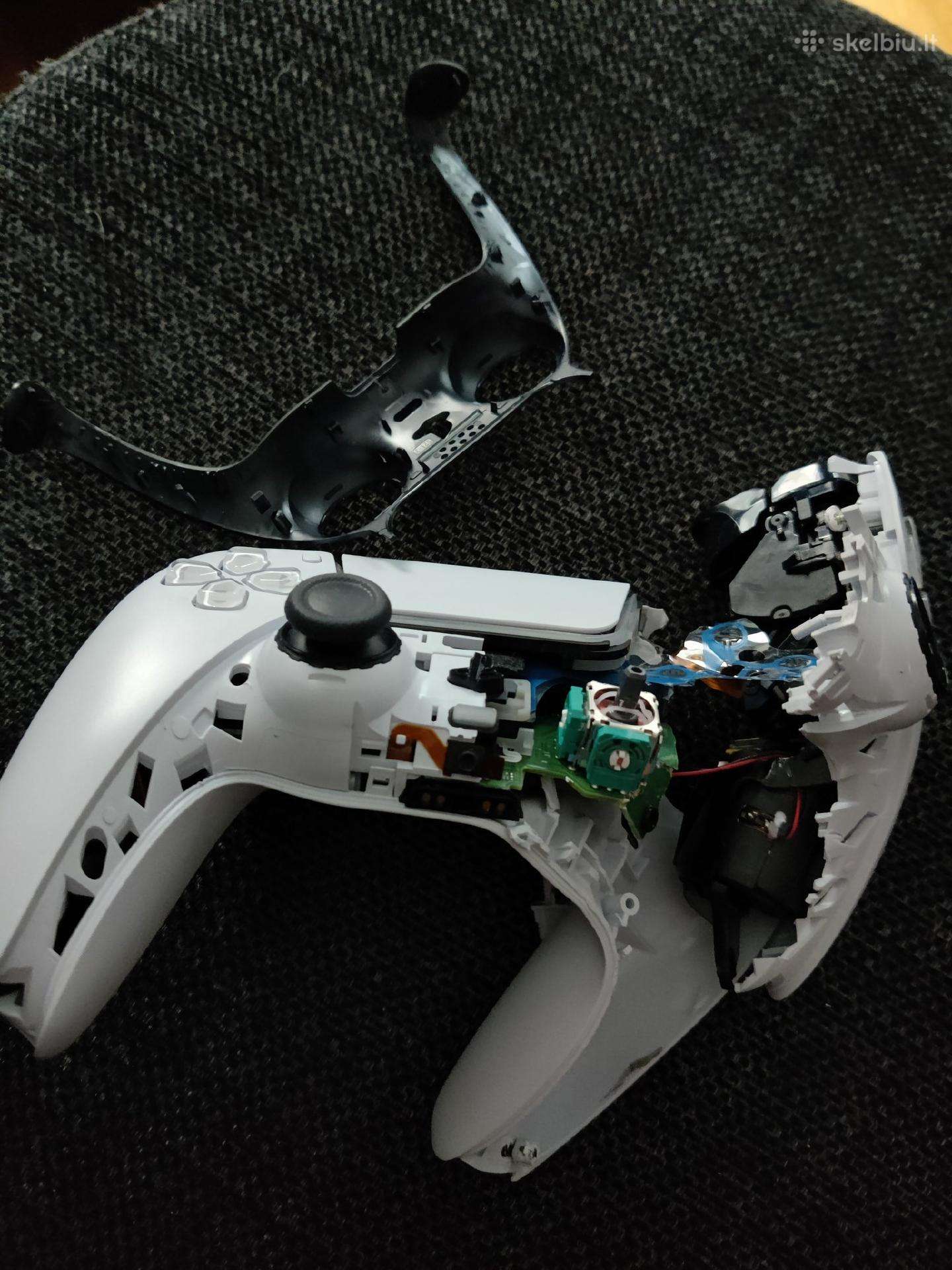 Nupirkčiau neveikiantį,sulužusį Ps5/xbox pultą!