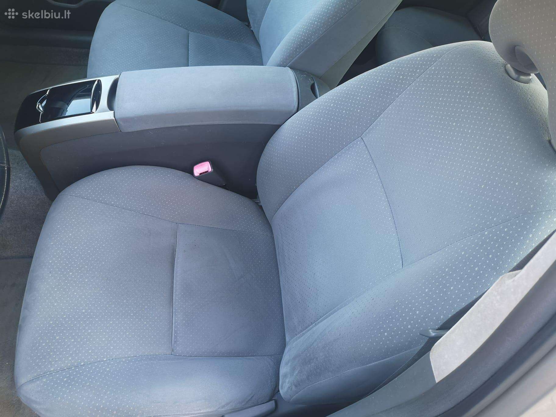 Toyota Prius, hečbekas