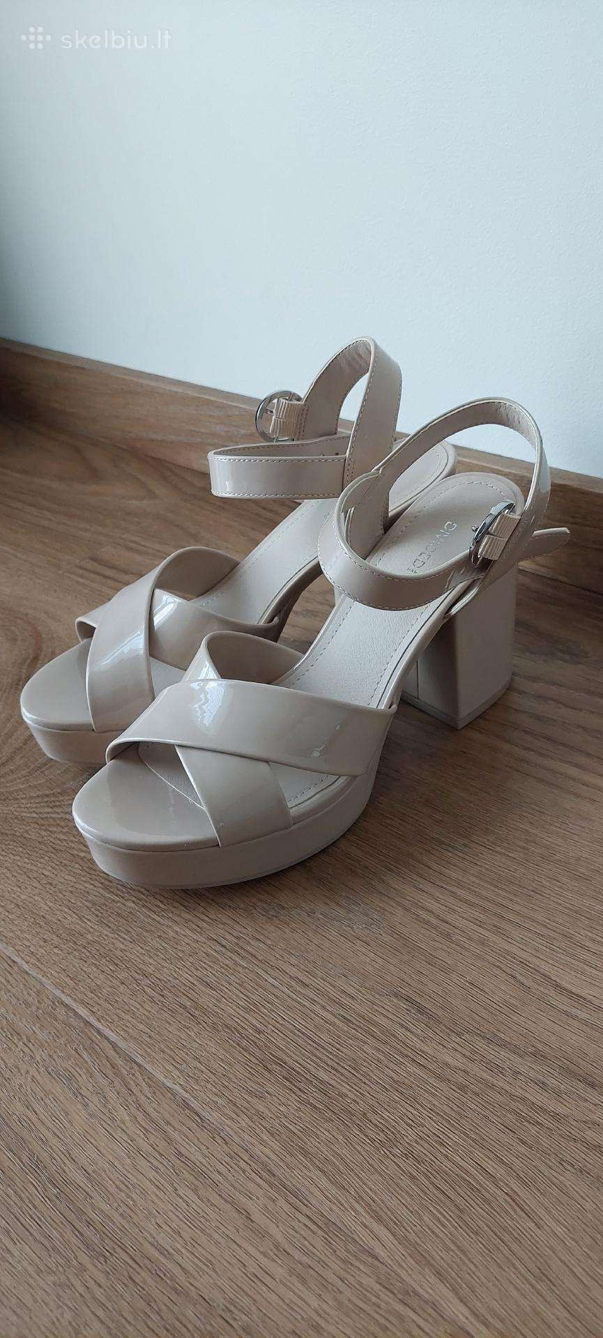 Nauji H&m aukštakulniai