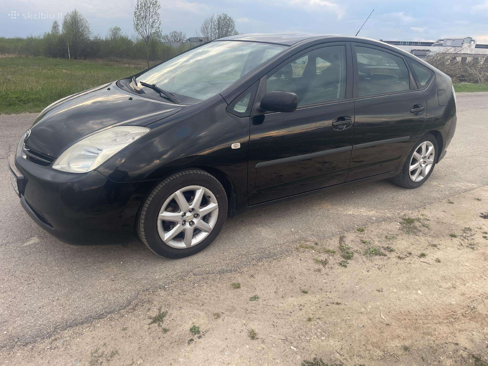 Toyota Prius, Хэтчбек