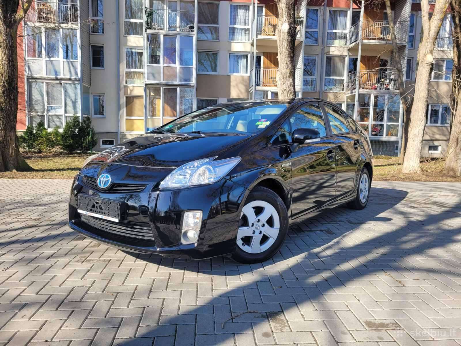 Toyota Prius, Хэтчбек