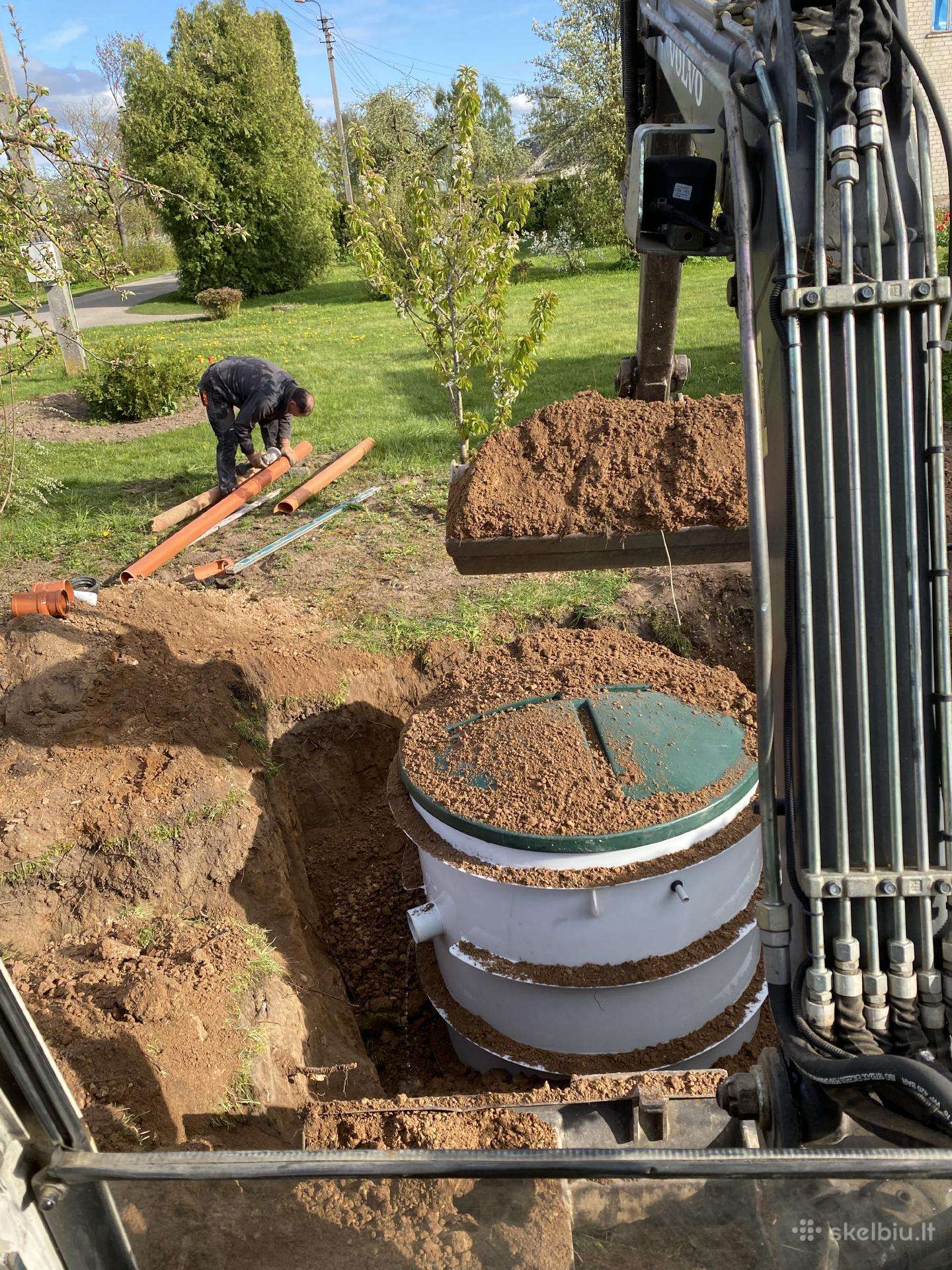 Cat E25, žemės ūkio technikos nuoma