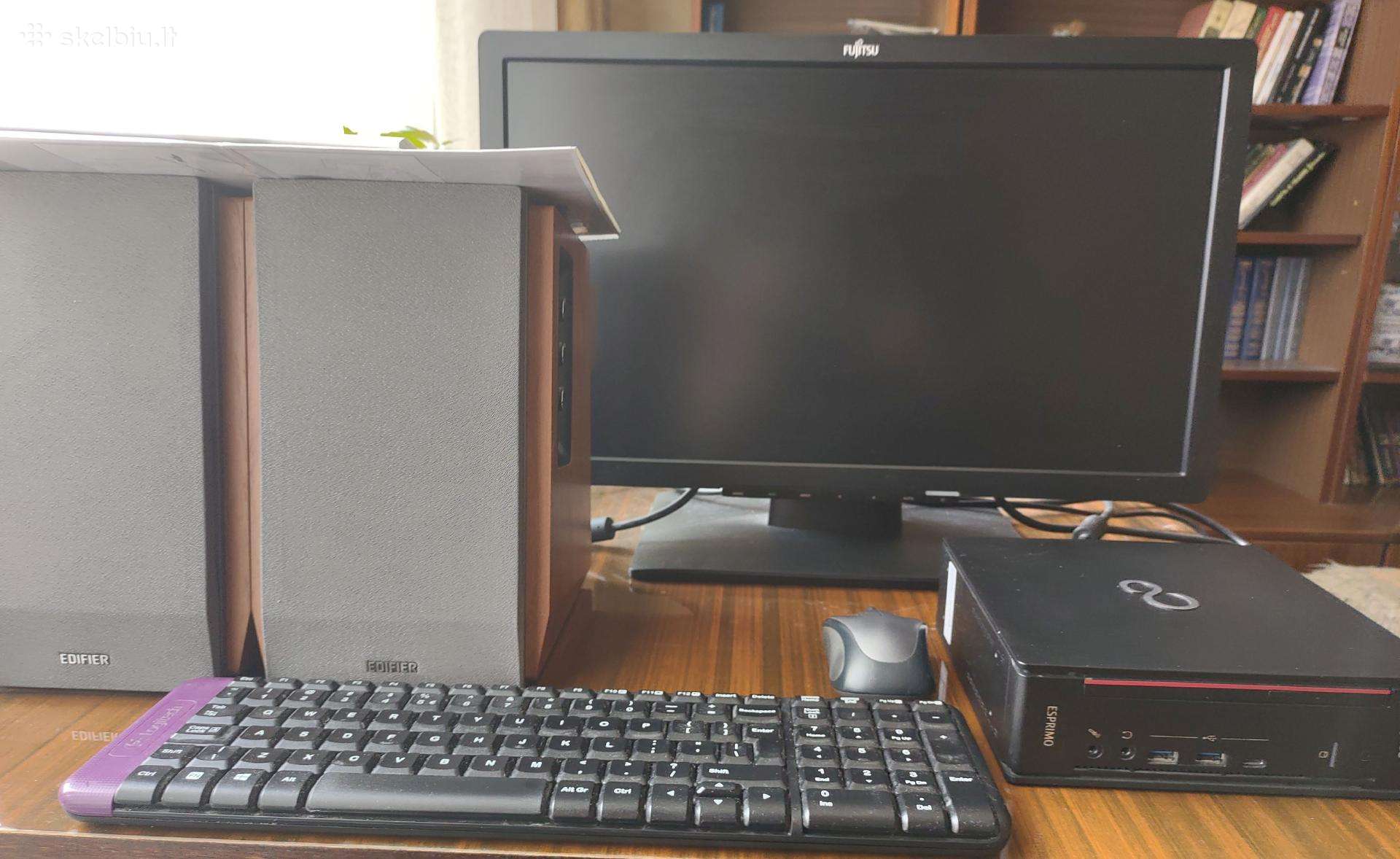 Fujitsu Esprimo Q957 W10p i7-7700t/8gb/ssd256+1tb