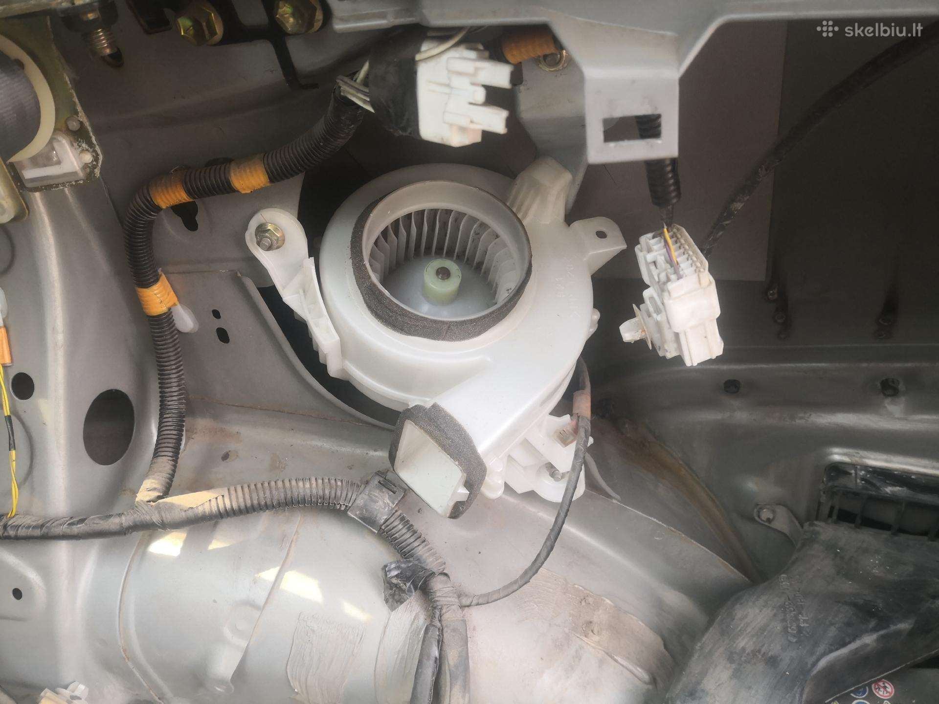 Toyota Prius hibridinės baterijos remontas. Celes