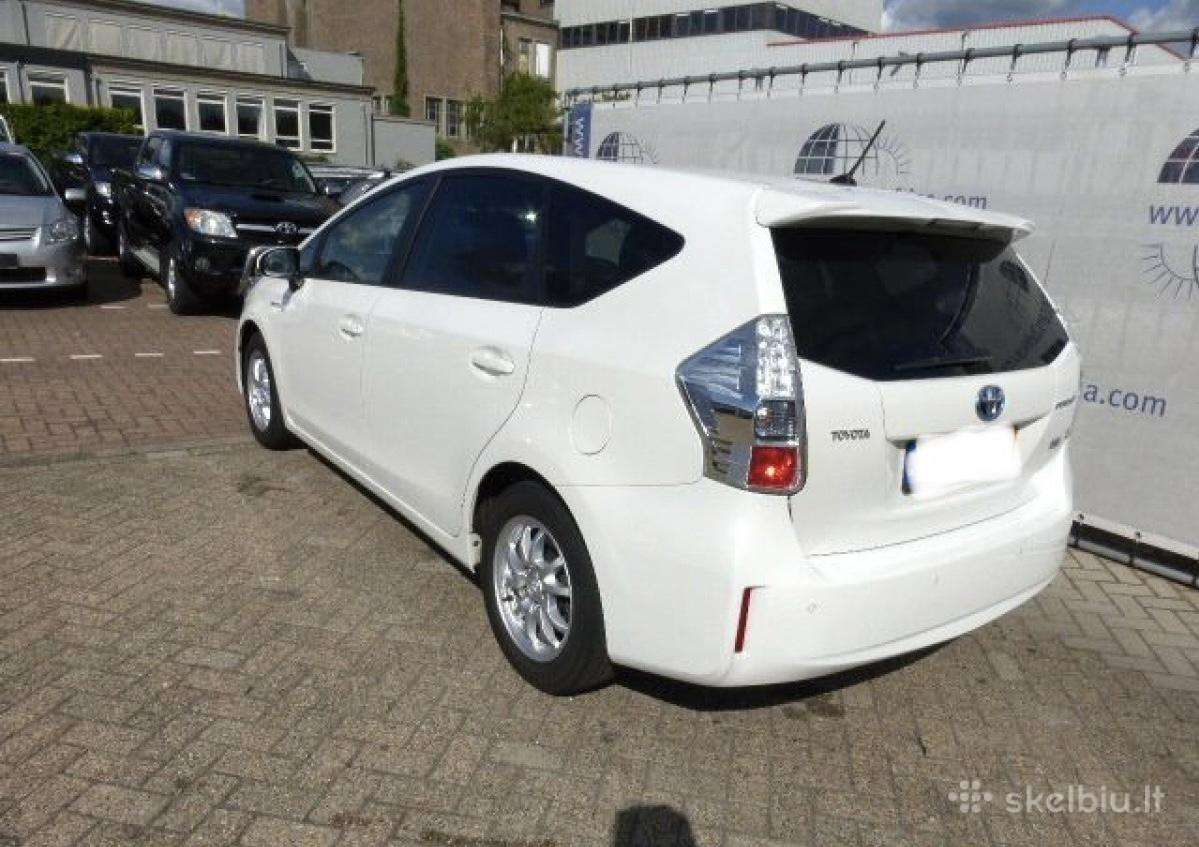 Toyota Prius, Хэтчбек