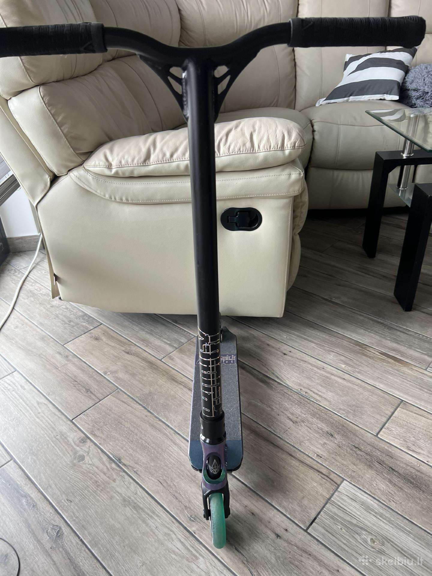 Blunt Prodigy S8 triukinis paspirtukas