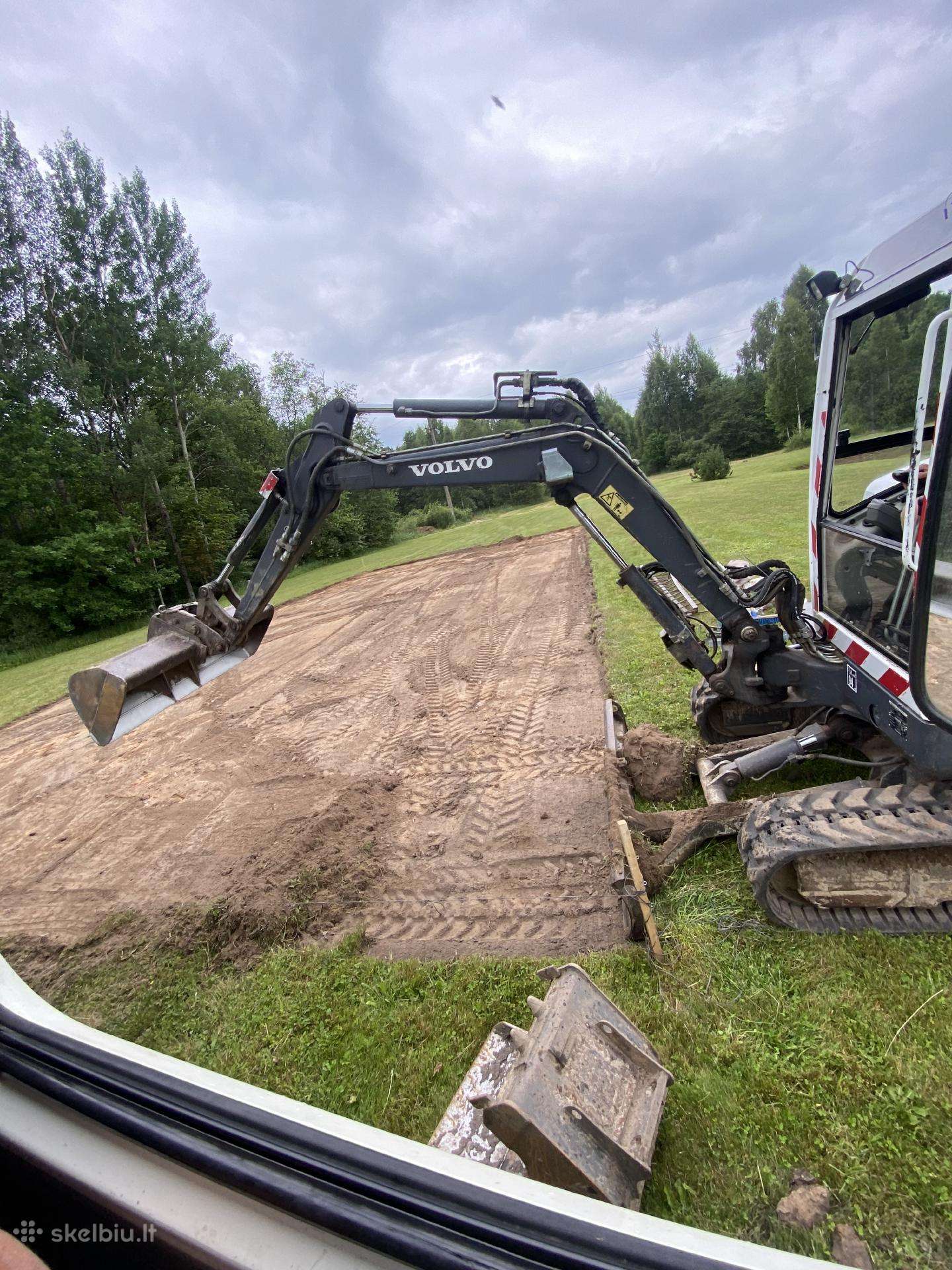 Cat E25, žemės ūkio technikos nuoma