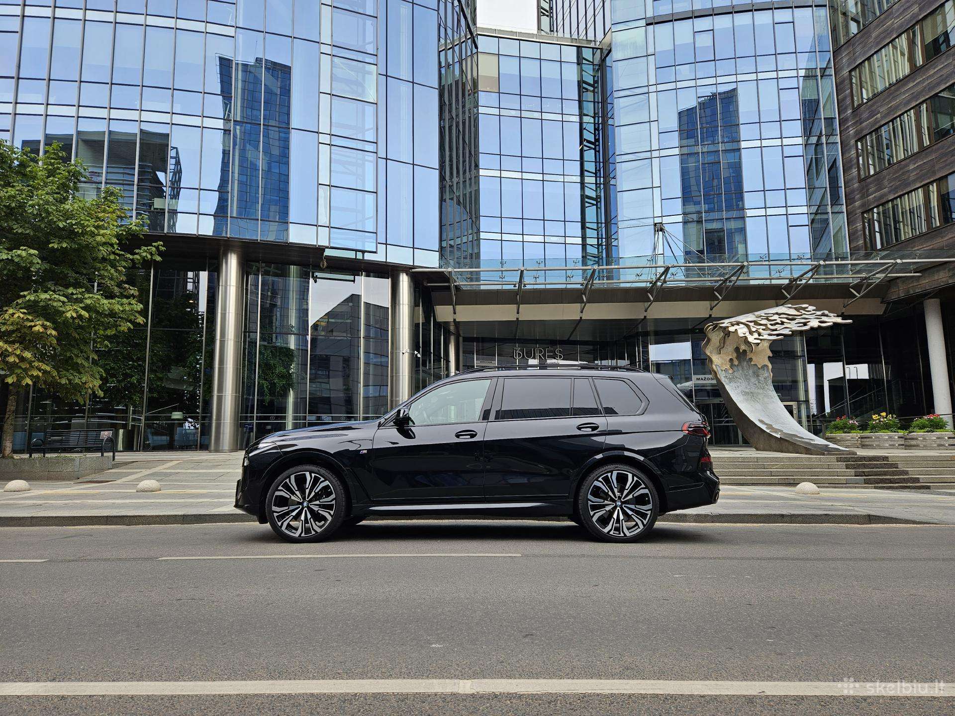 BMW X7, limousine