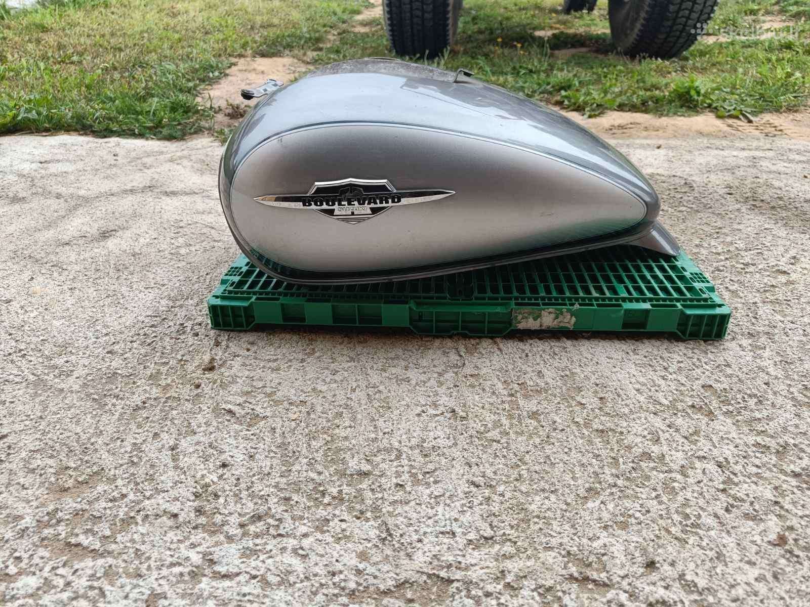 Suzuki boulevard 800cc kuro bakas