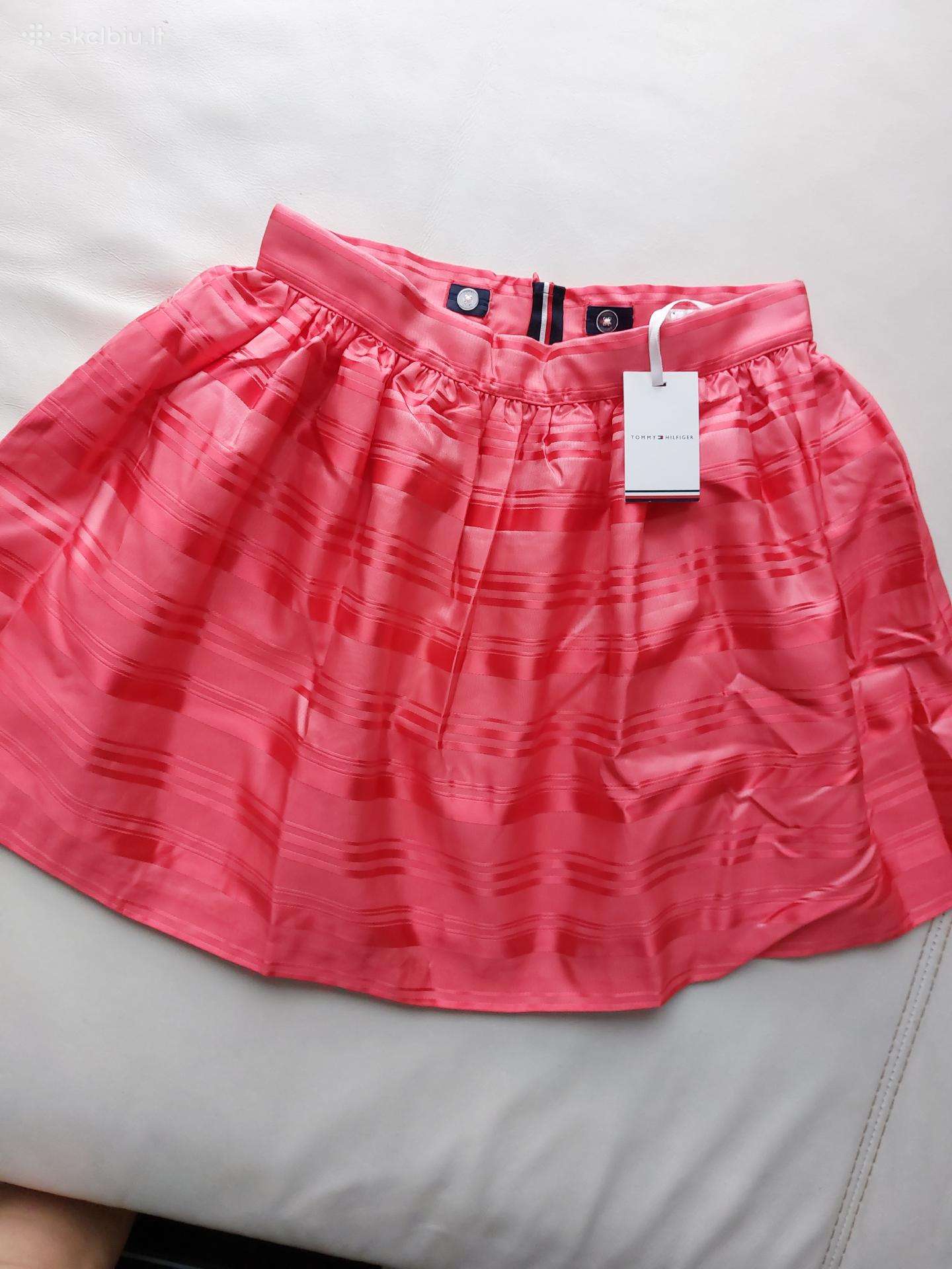 Naujas Tommy Hilfiger sijonas 152 dydžio