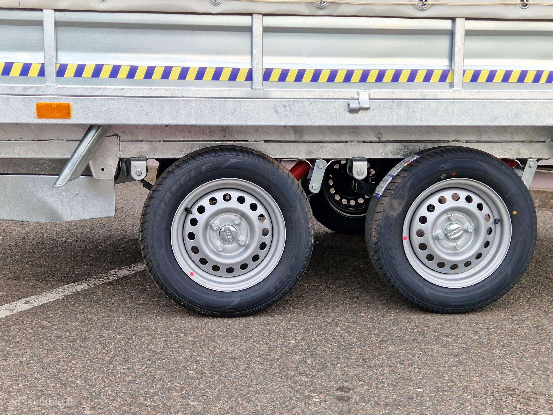 KTS, passenger car trailers