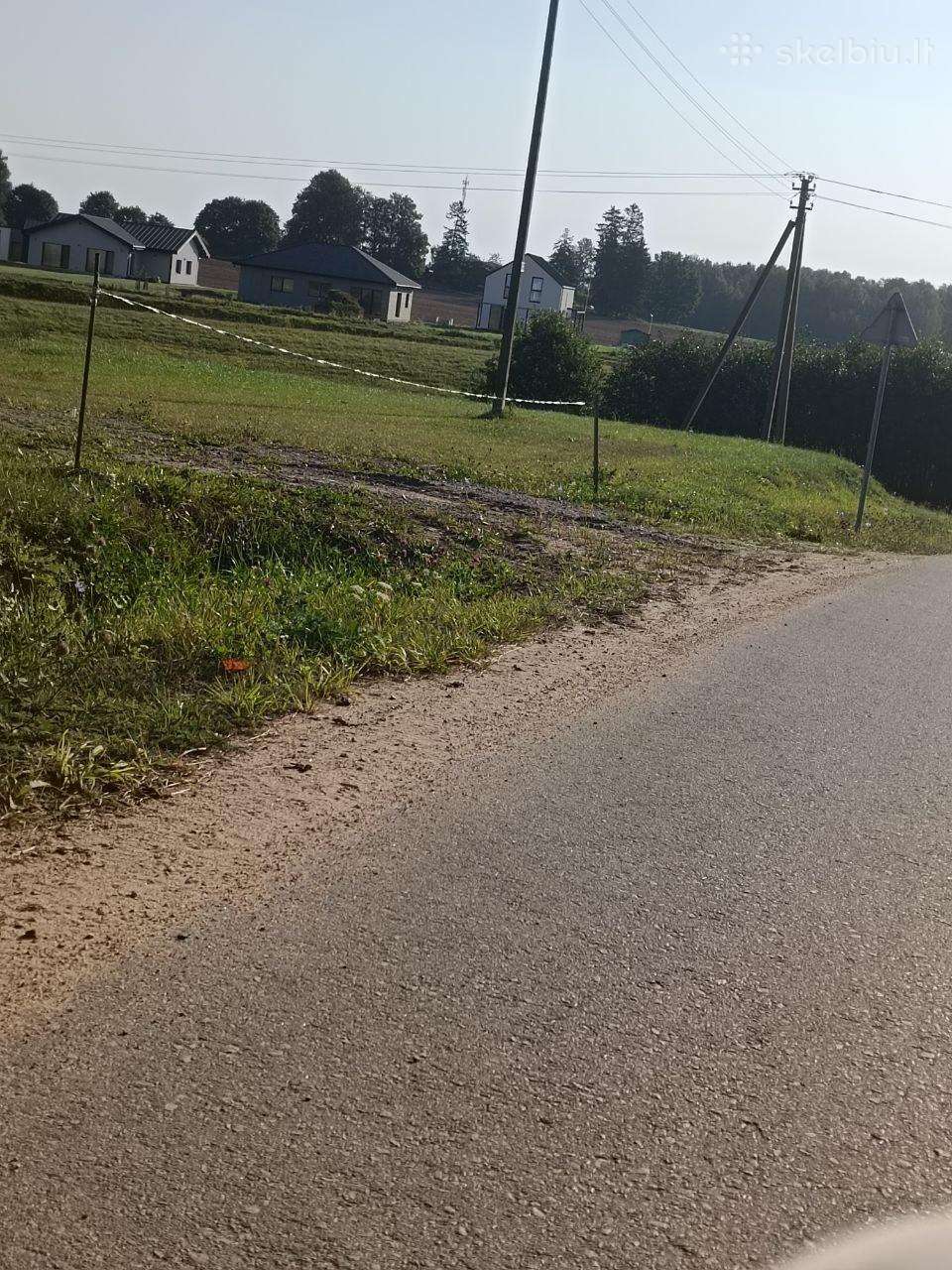 Priimsiu bet koki gruntą, asfaltotas privažiavimas