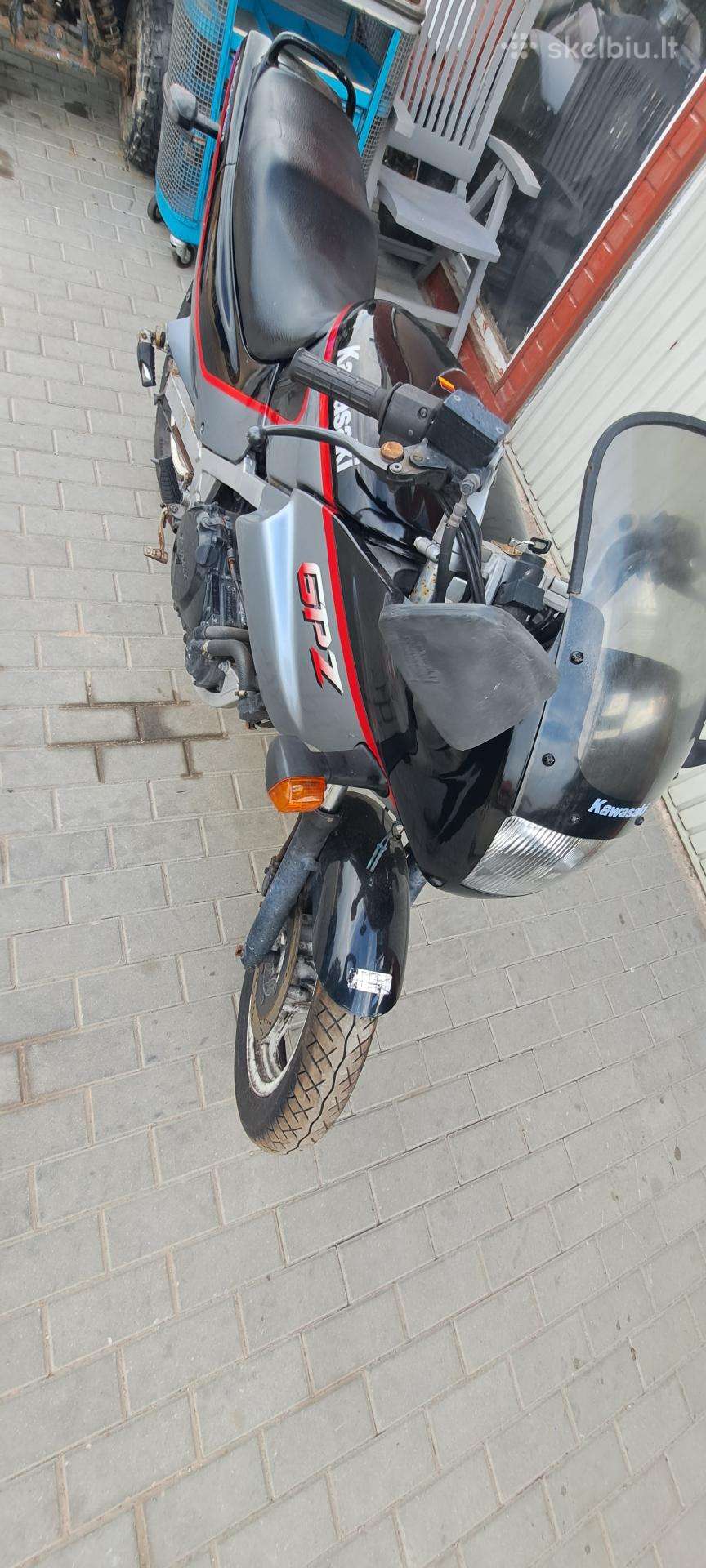 Kawasaki gpz dalimis