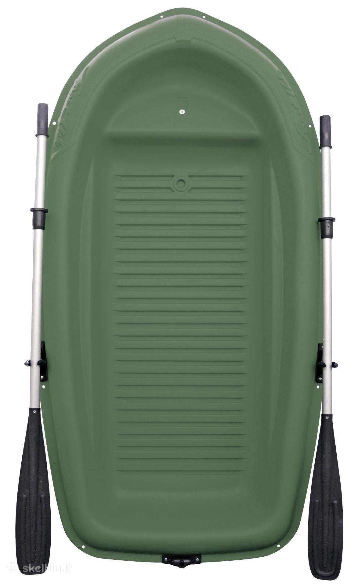Tahe, plastic boats