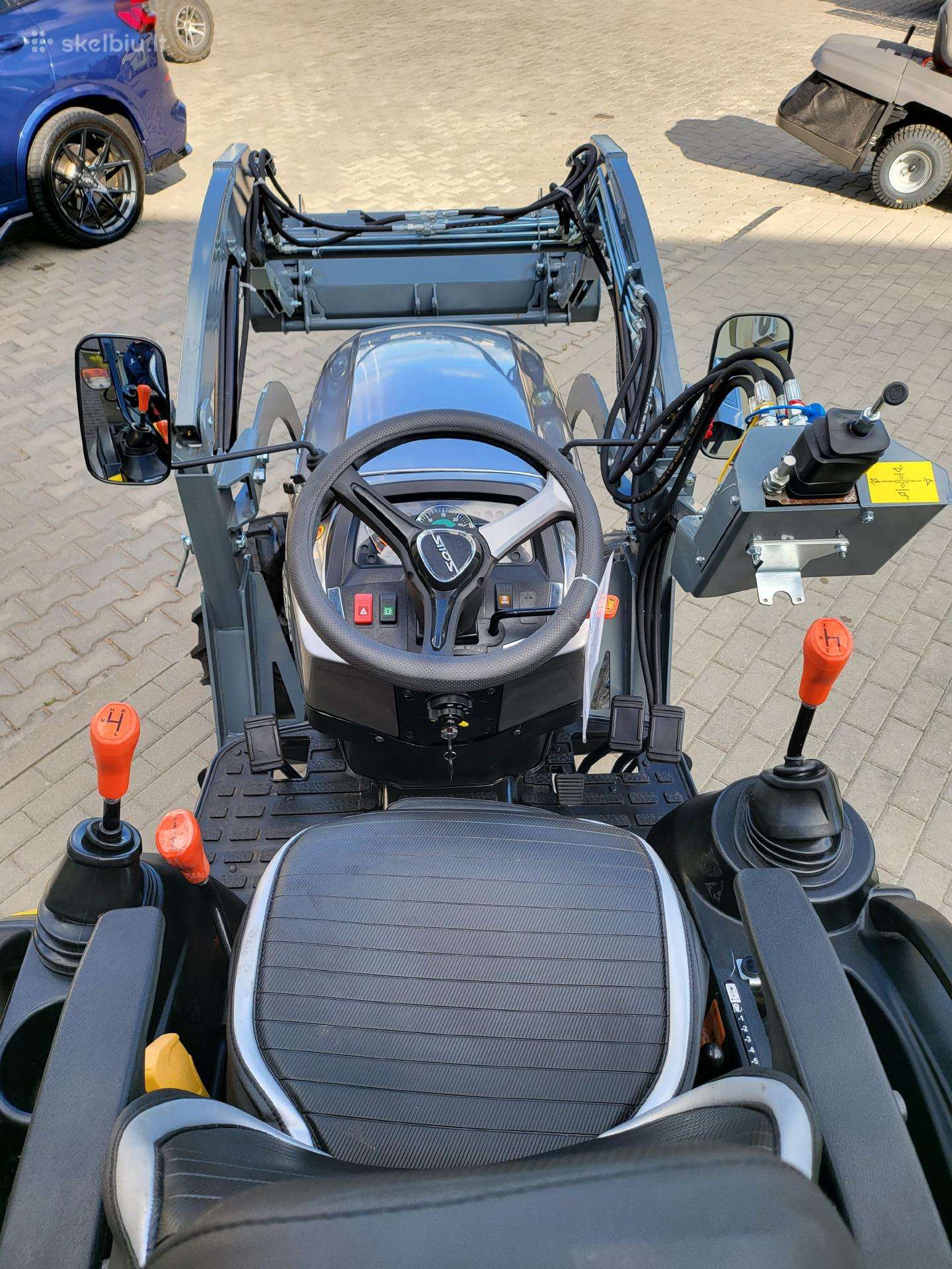 Solis 26 9+9, tractors