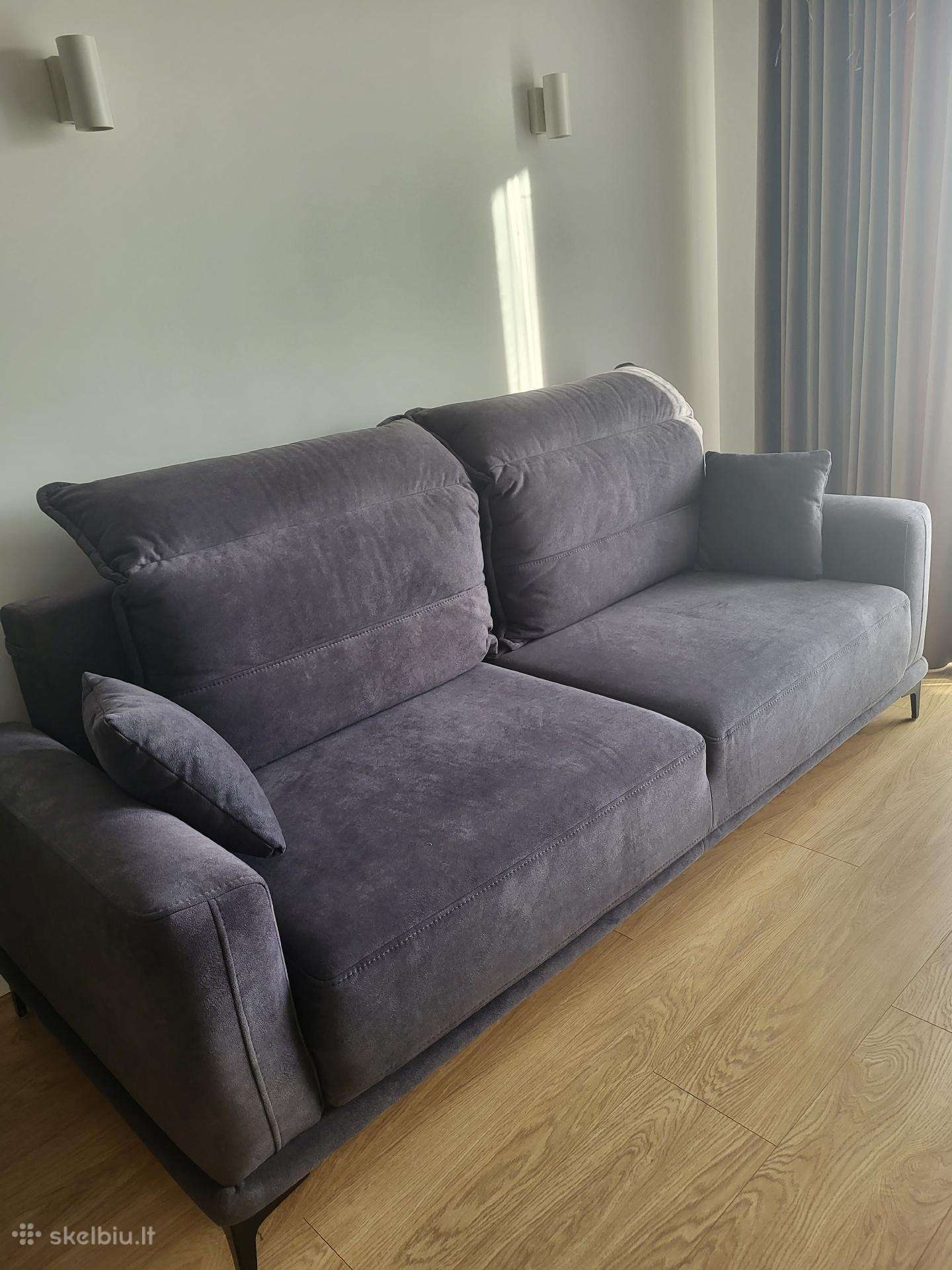 Parduodama puikios būklės miegamoji sofa
