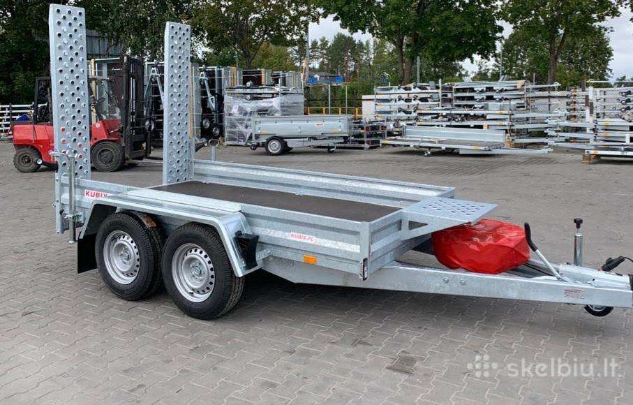 Ariston Hummer, road train rental