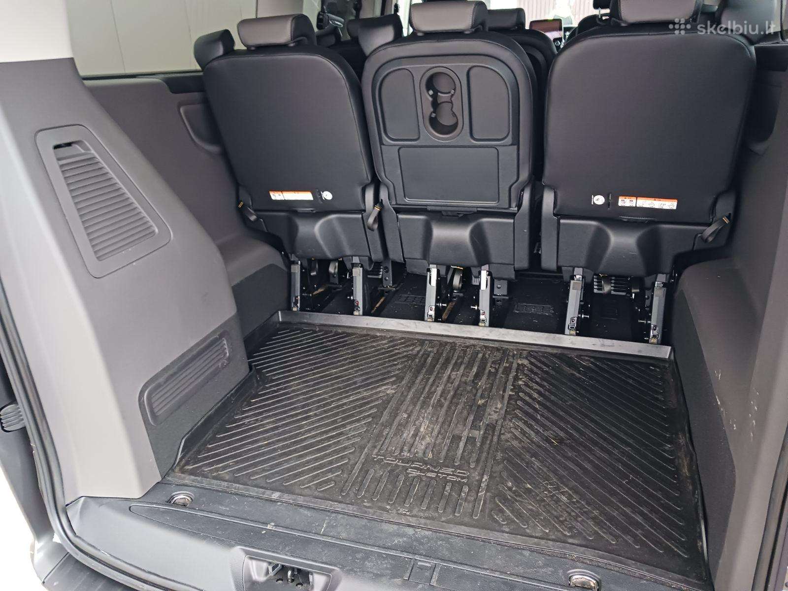 Ford Tourneo Custom, passenger minibus