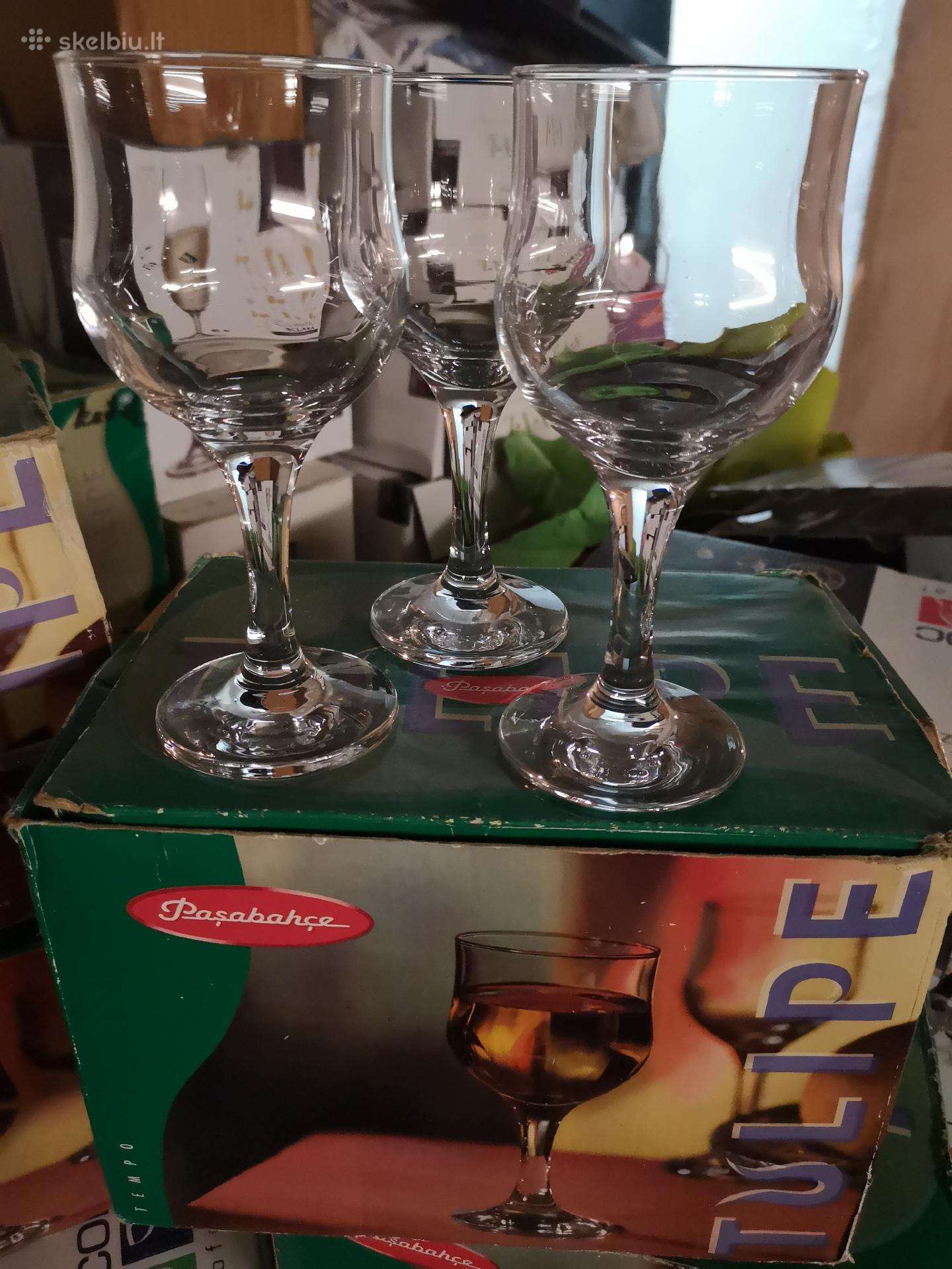 Stiklinės taurės