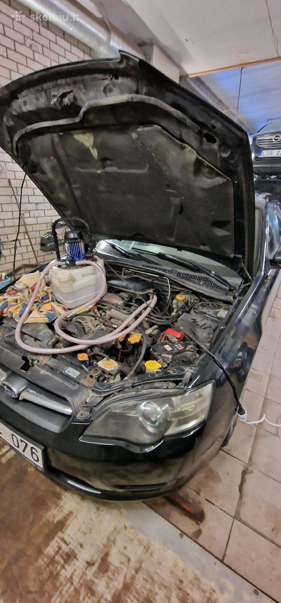 Automobilio pečiuko plovimas, keitimas
