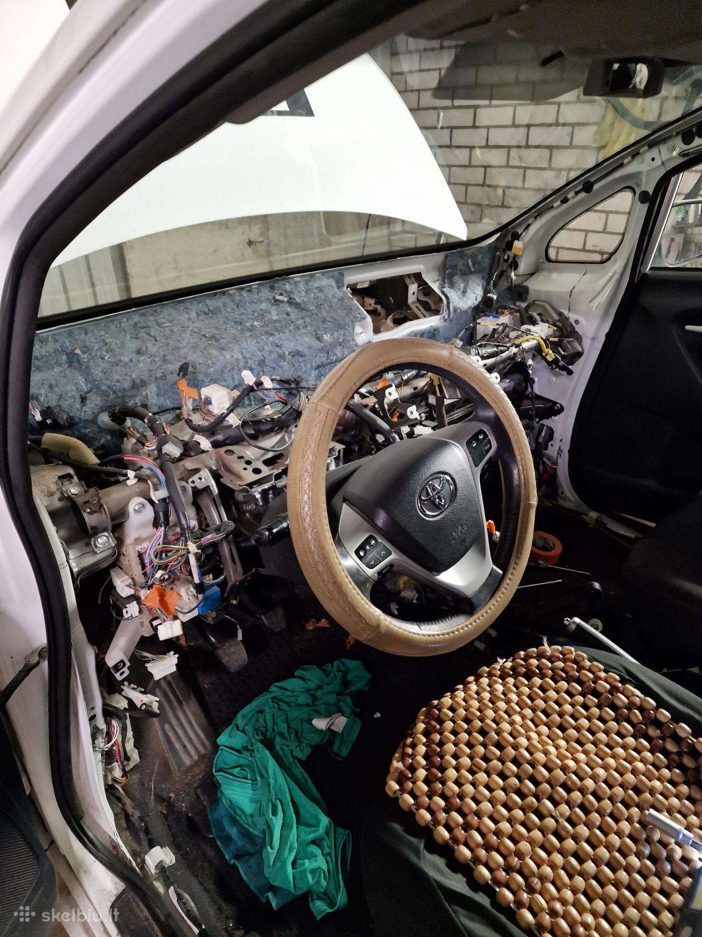 Automobilio pečiuko plovimas, keitimas