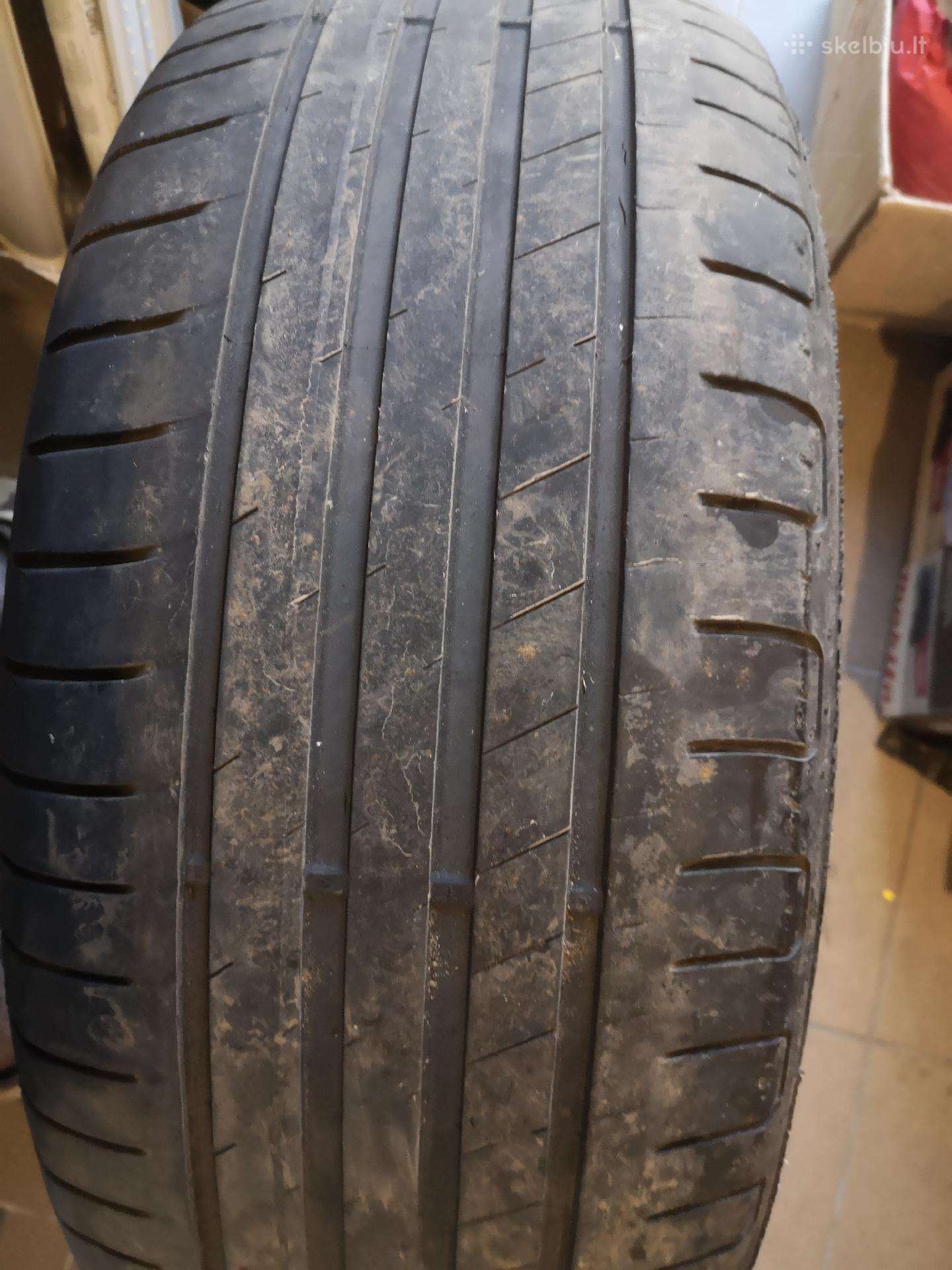 Michelin, universalios 215/65 R17
