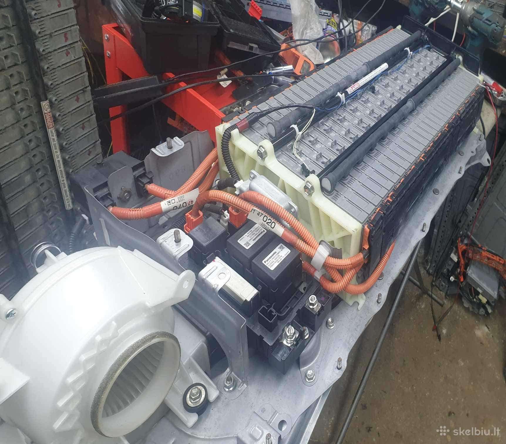 Toyota Prius hibridinės baterijos remontas. Celes