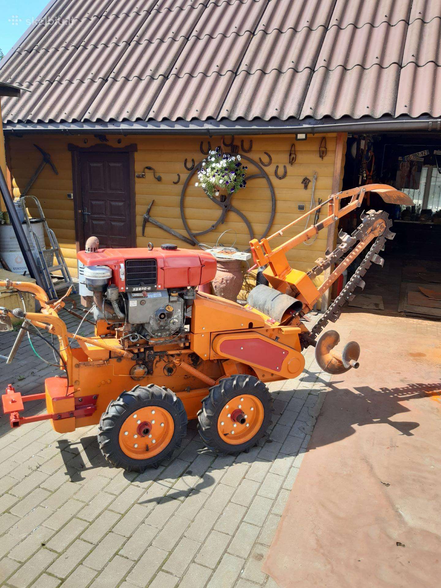 Ditch Witch C30X, drilling machine