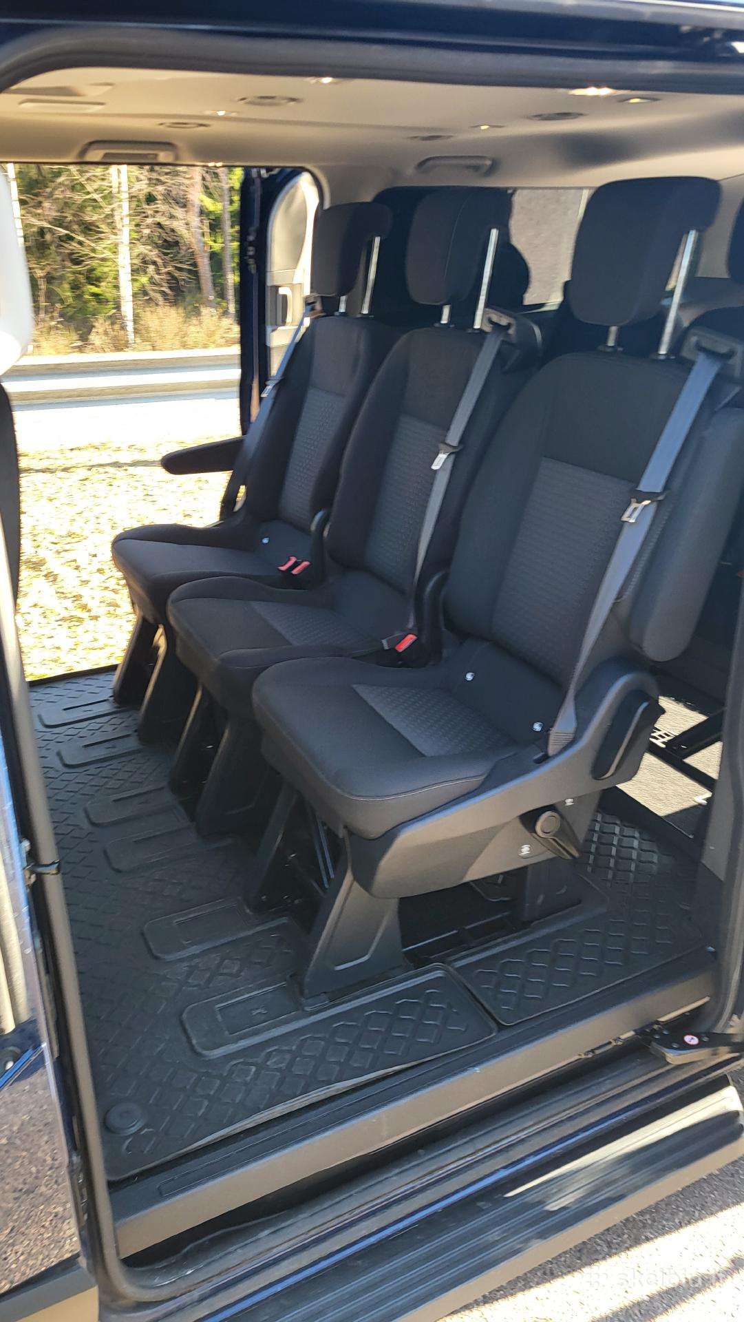 Ford Tourneo Custom, passenger minibus