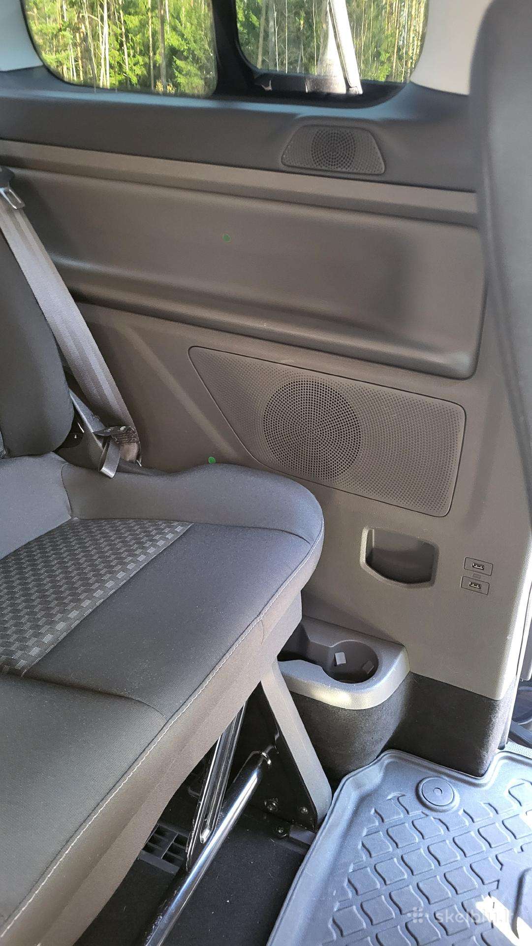 Ford Tourneo Custom, passenger minibus