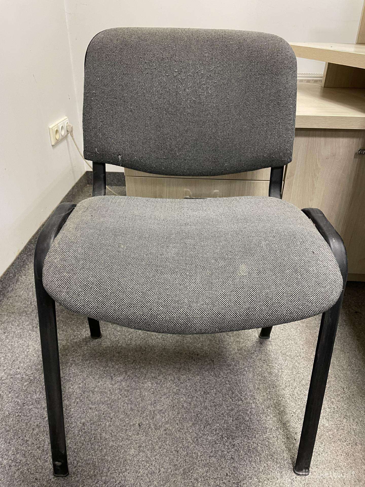 Biuro kėdė