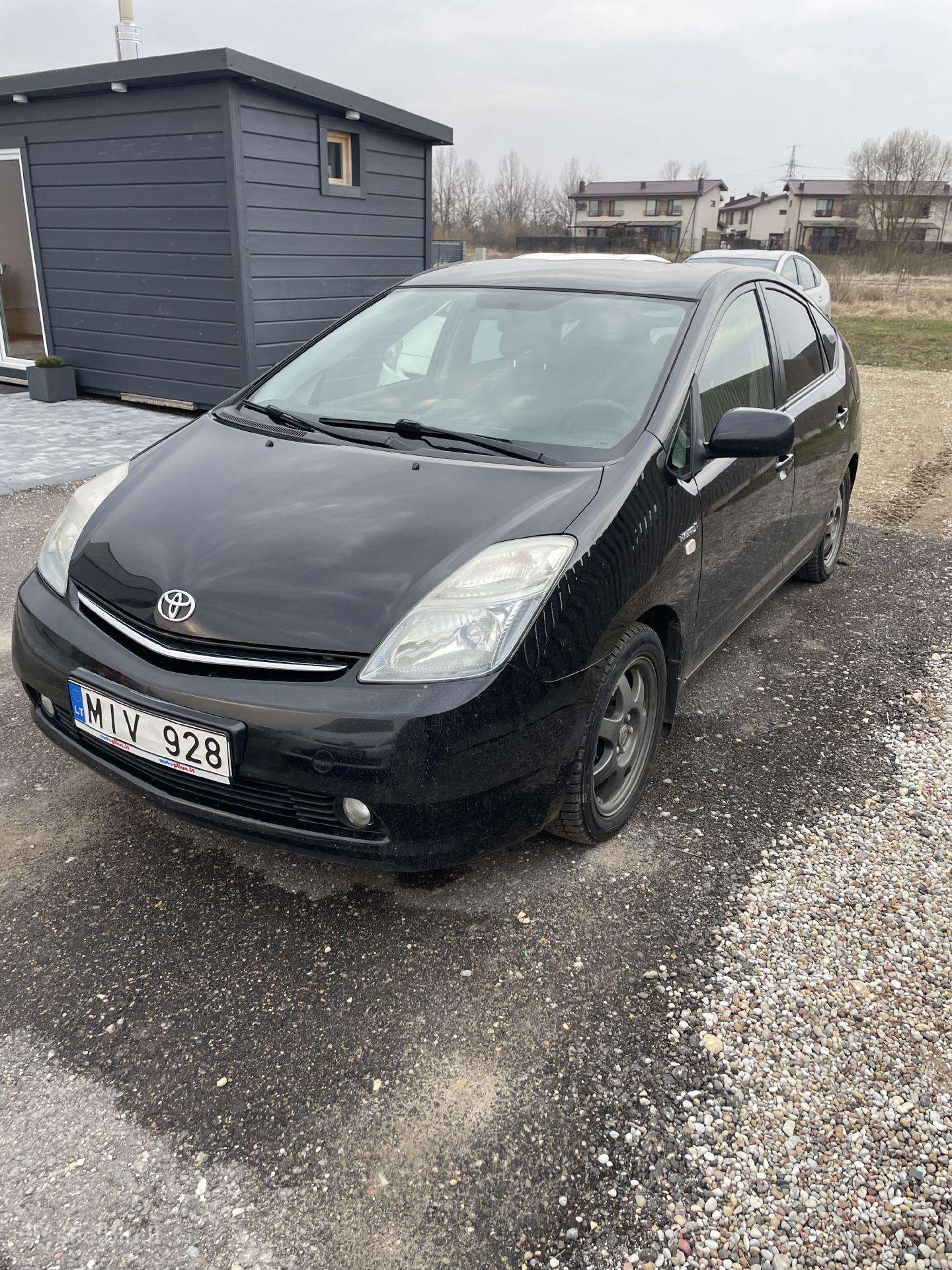 Toyota Prius, Хэтчбек