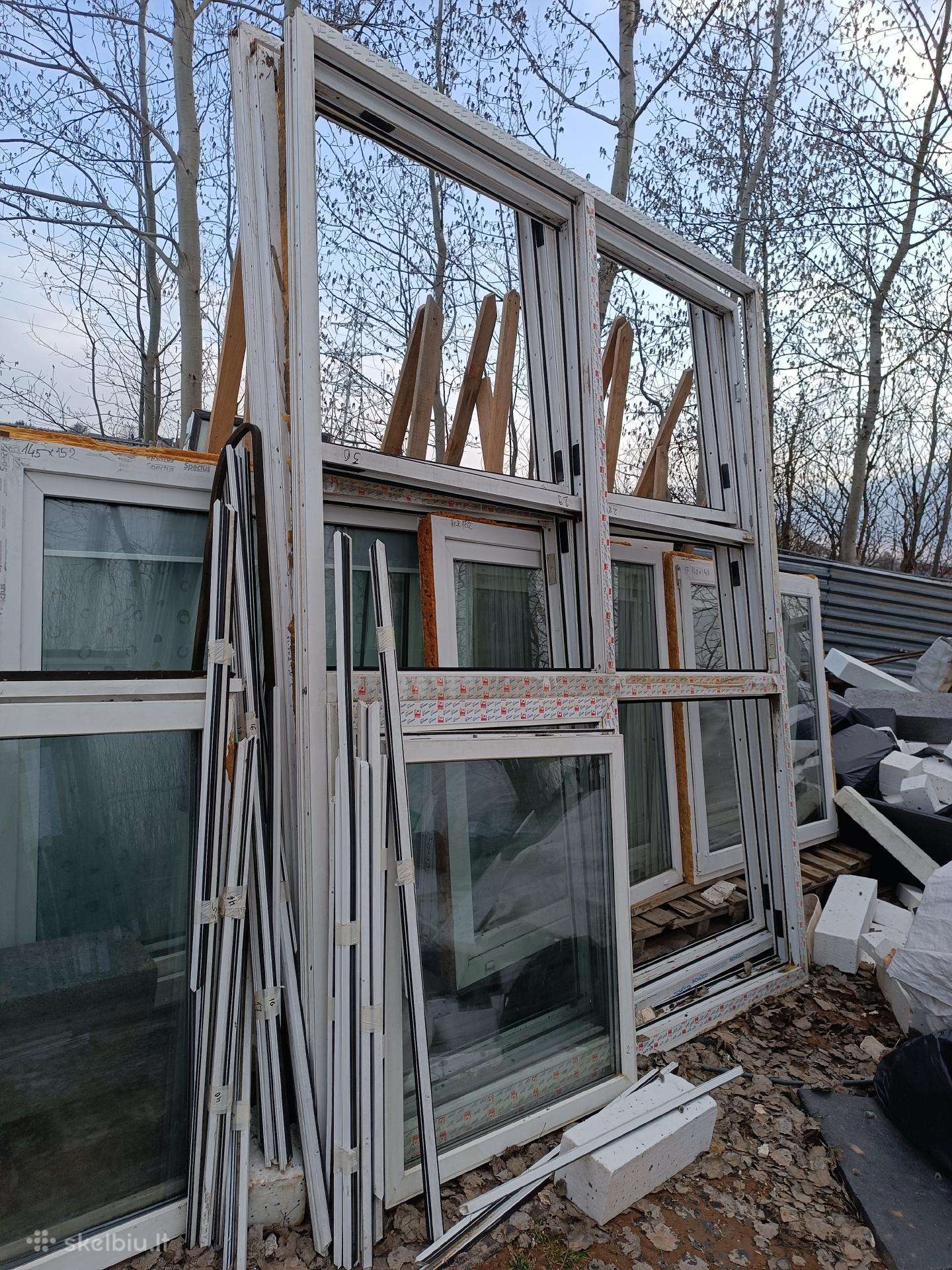 Langai virš 2.0m aukščio