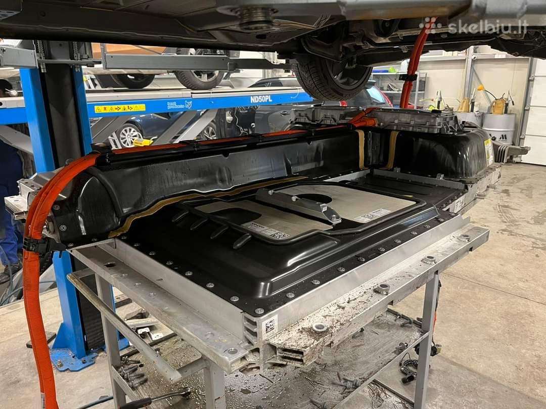 Tesla, Bmw I3, Audi , Nisan Leaf, Chevrolet Volt